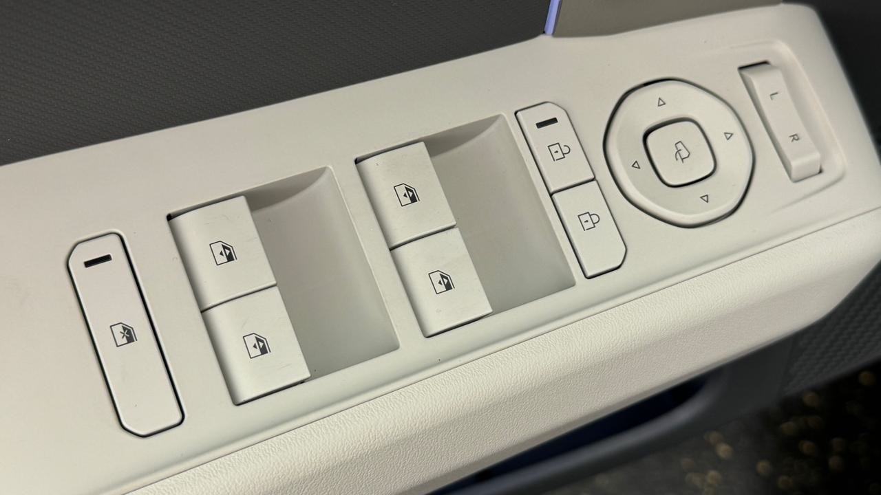 KIA EV3 81,4 kWh GT-Line-image-8