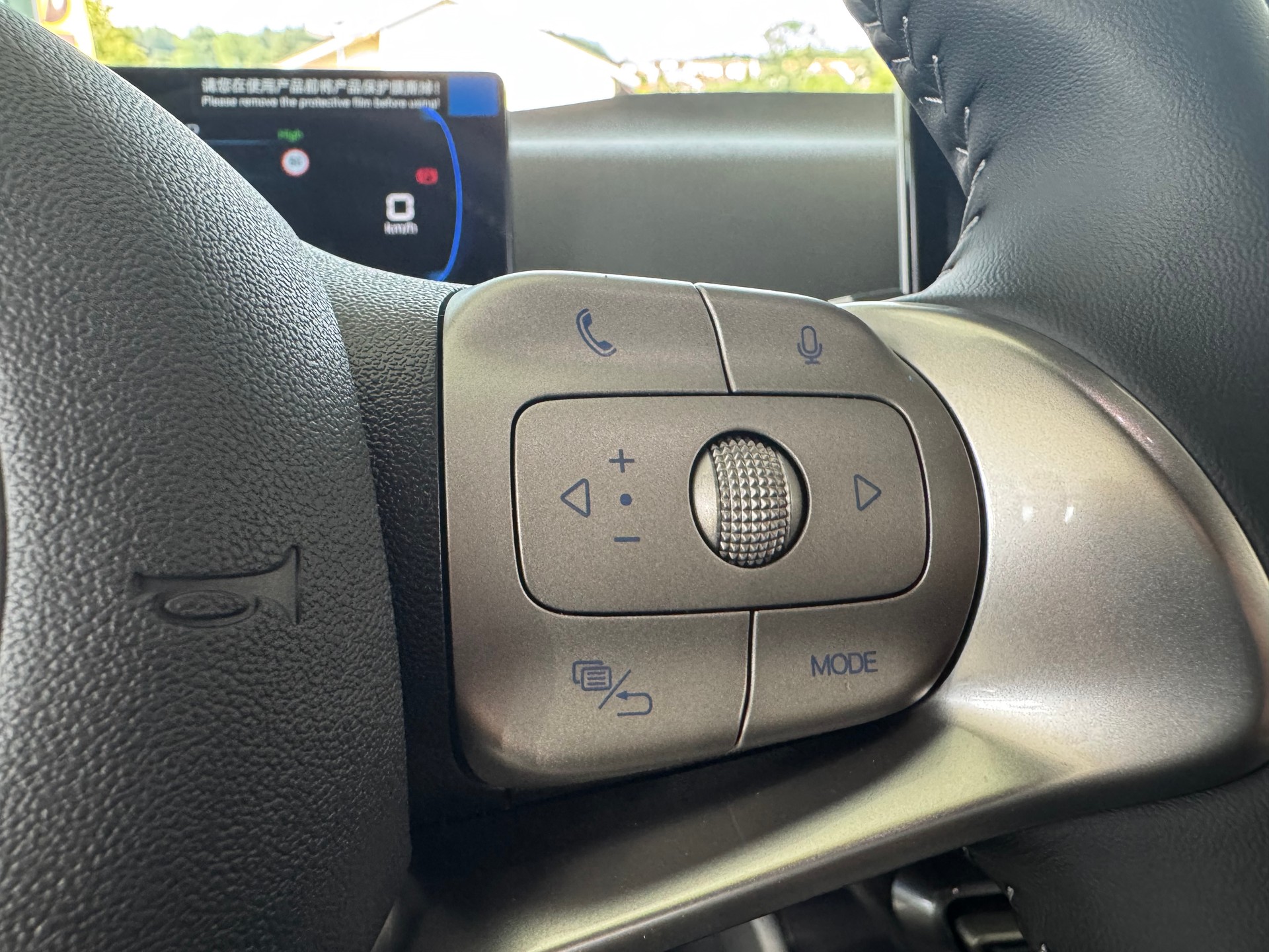 BYD Dolphin Surf 43 kWh Comfort-image-14