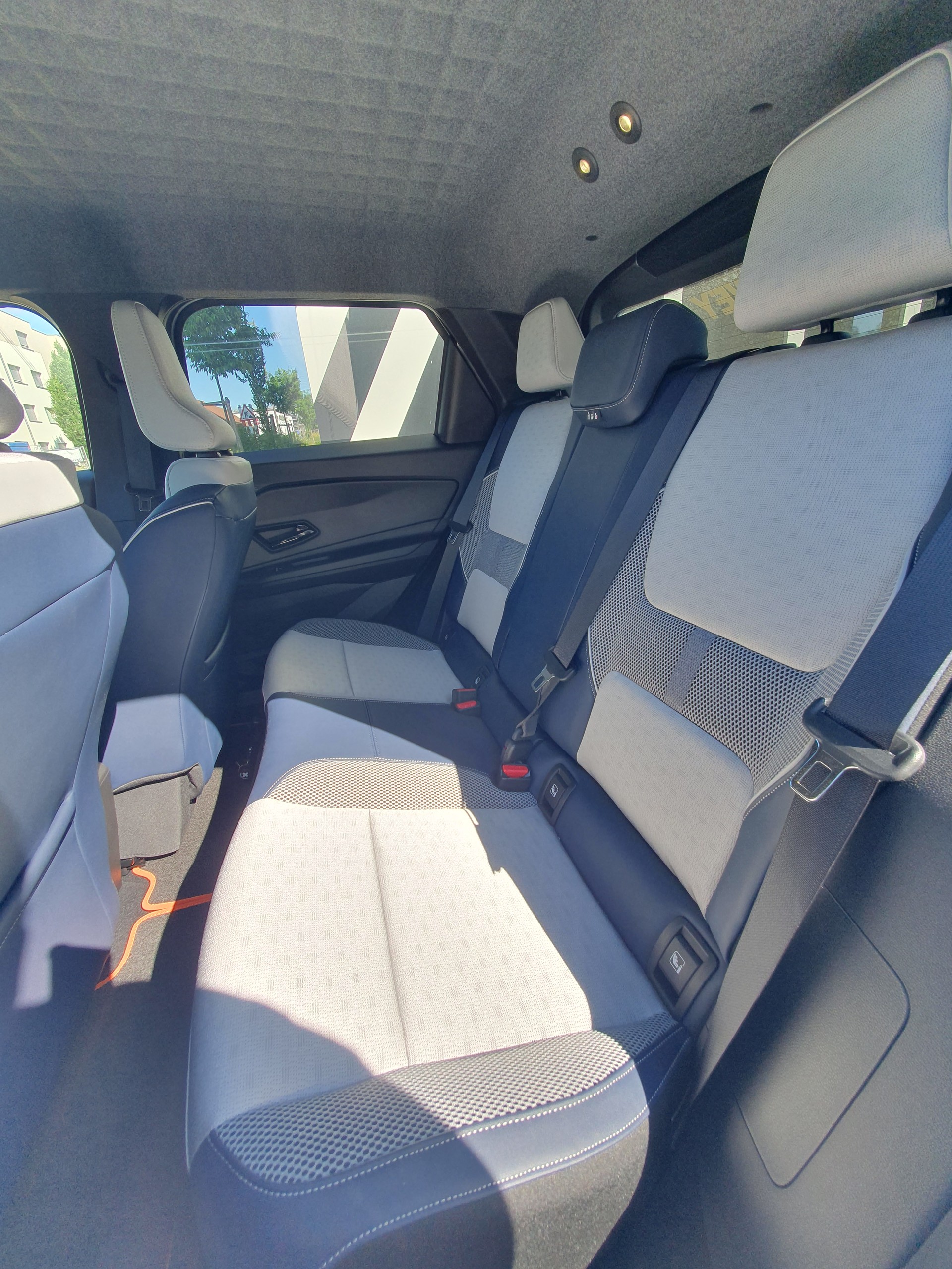 RENAULT R5 E-Tech Comfort Range 52 kWh Roland Garros-image-7