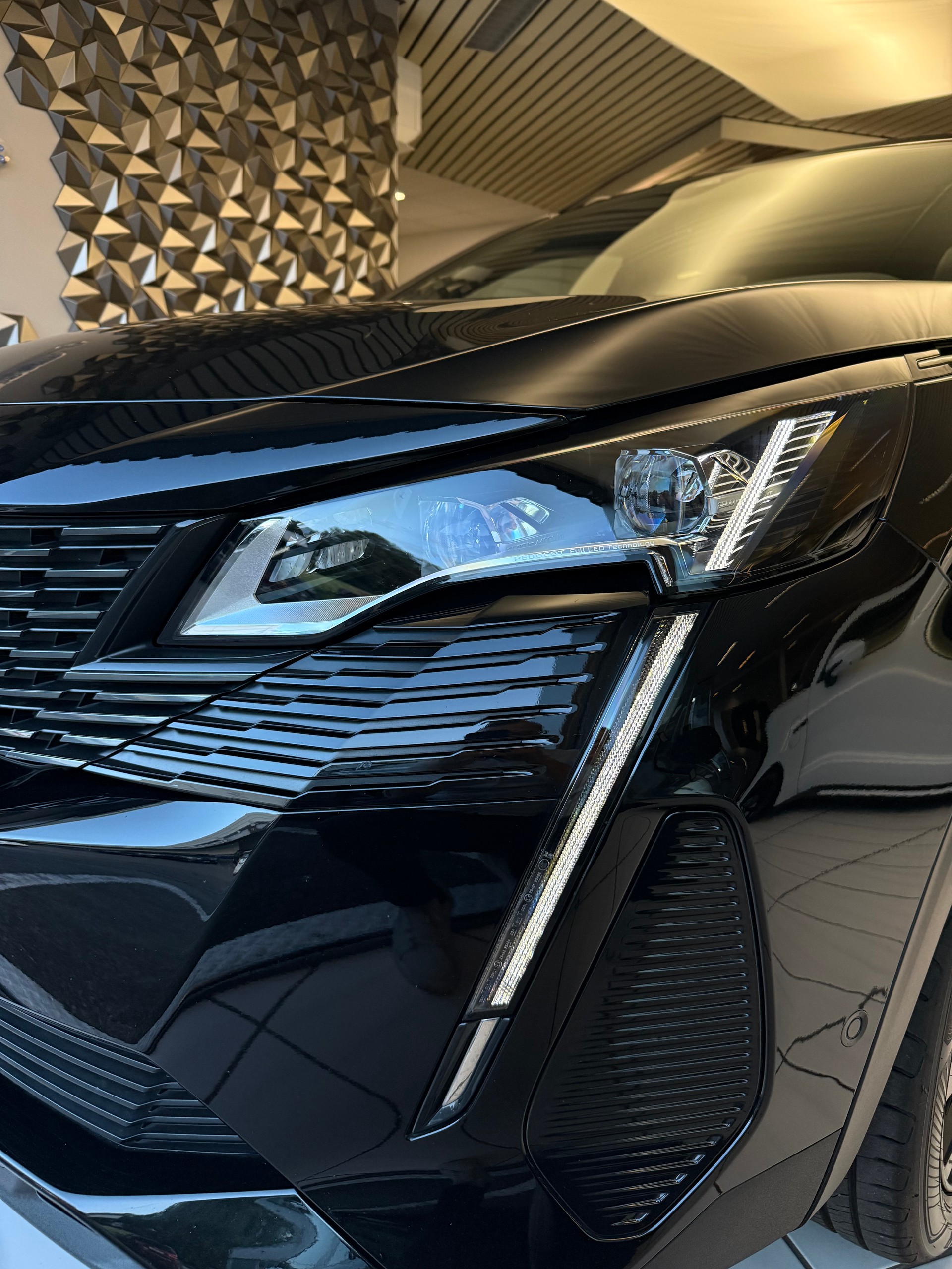 PEUGEOT 3008 1.6 PureTech GT Pack EAT8-image-26