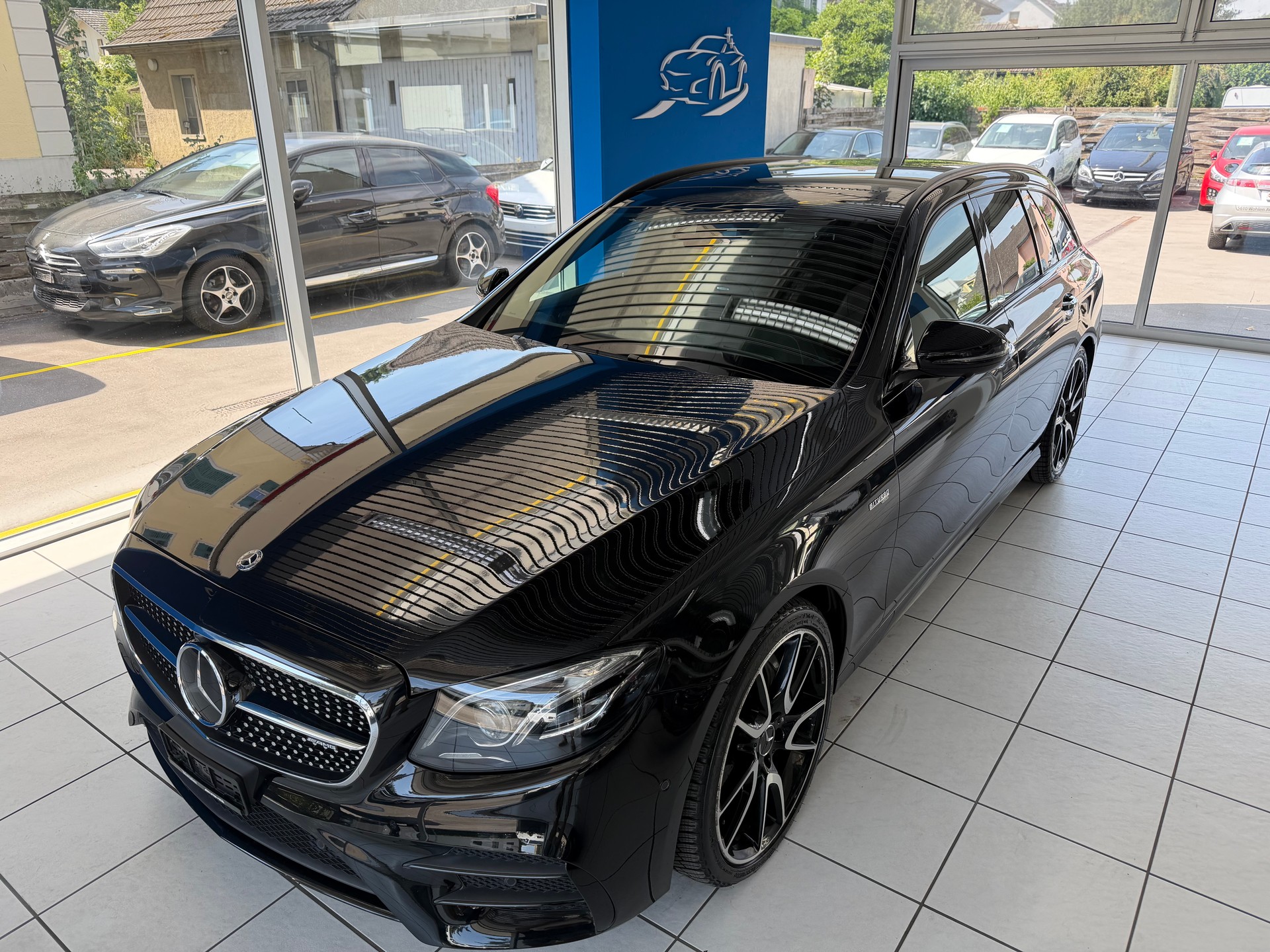 MERCEDES-BENZ E 43 AMG 4 Matic 9G-Tronic-image-0