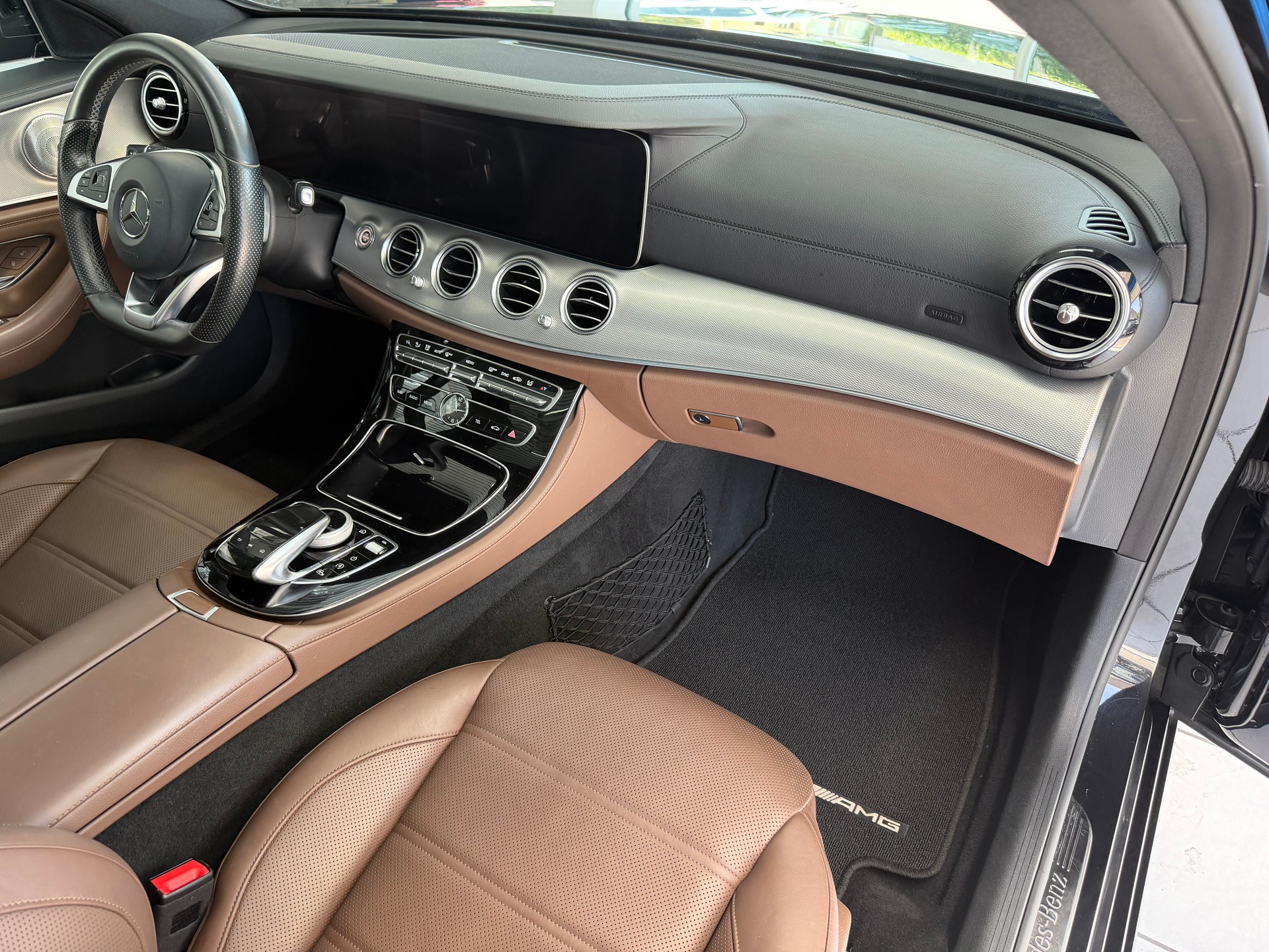 MERCEDES-BENZ E 43 AMG 4 Matic 9G-Tronic-image-15