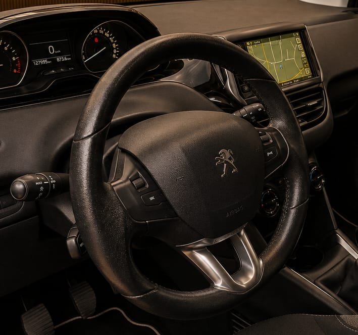PEUGEOT 208 1.2 VTI Access-image-7