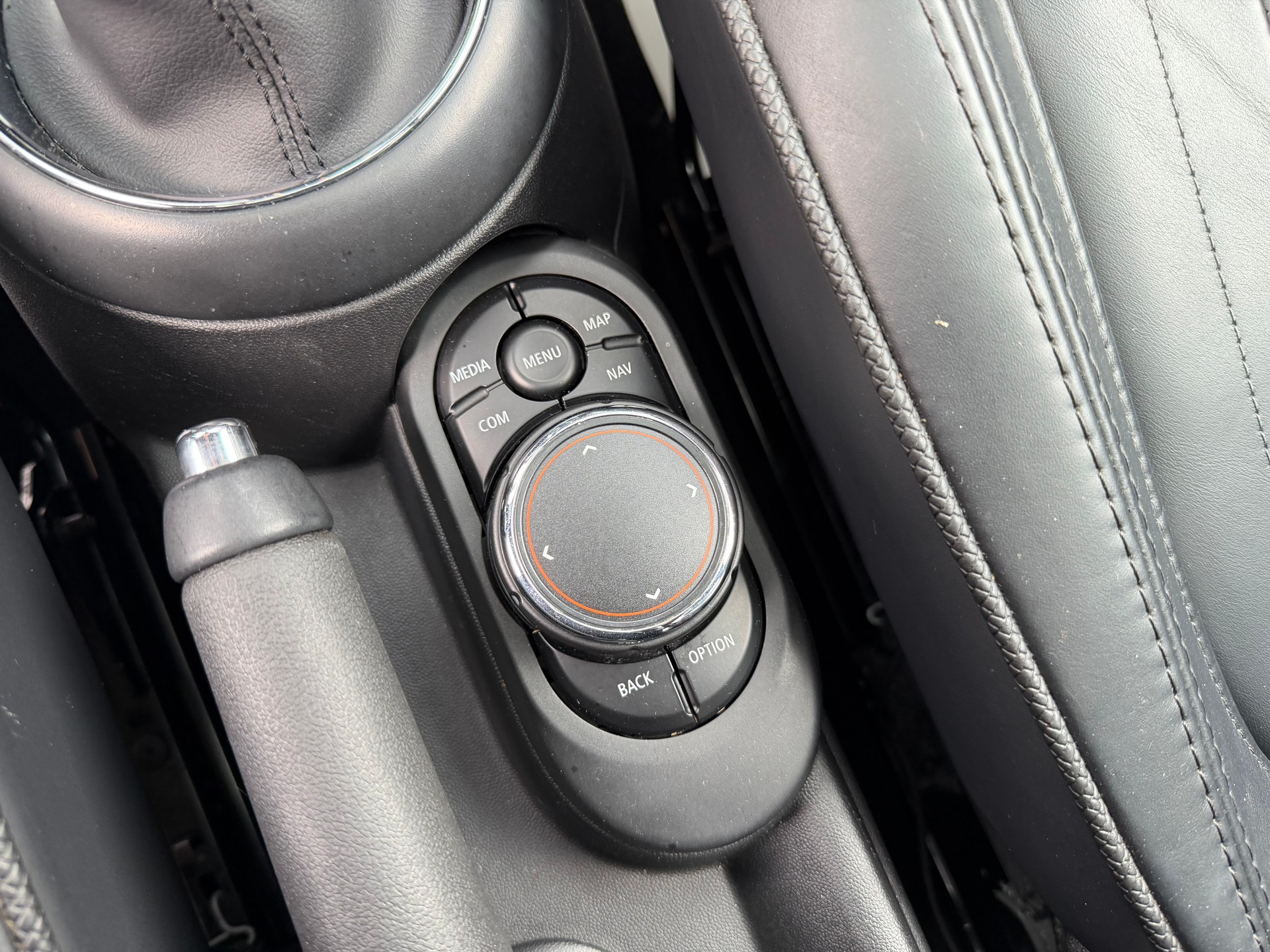 MINI Cooper S Steptronic DKG-image-11