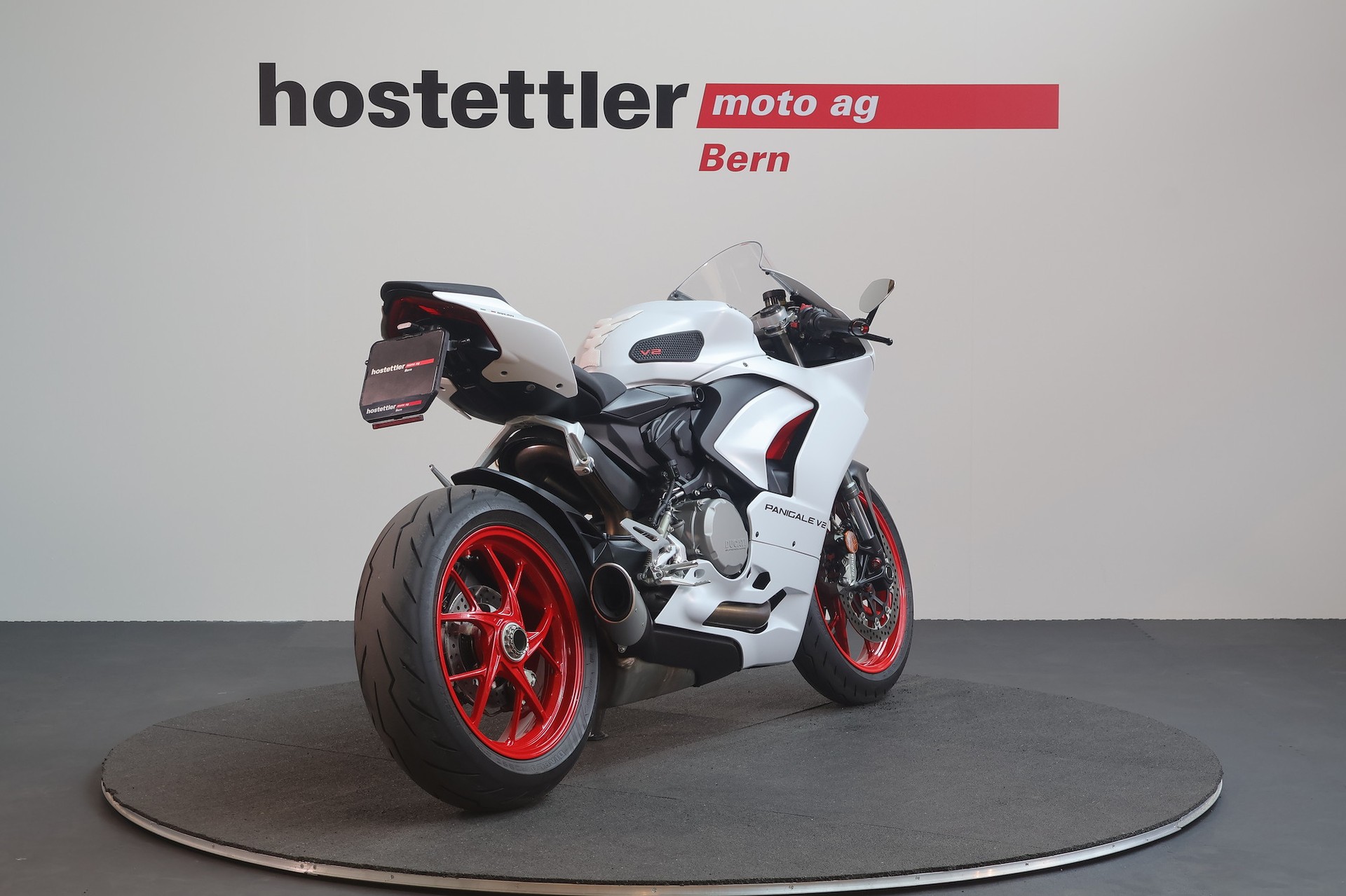 DUCATI Panigale V2-showroom-element-2