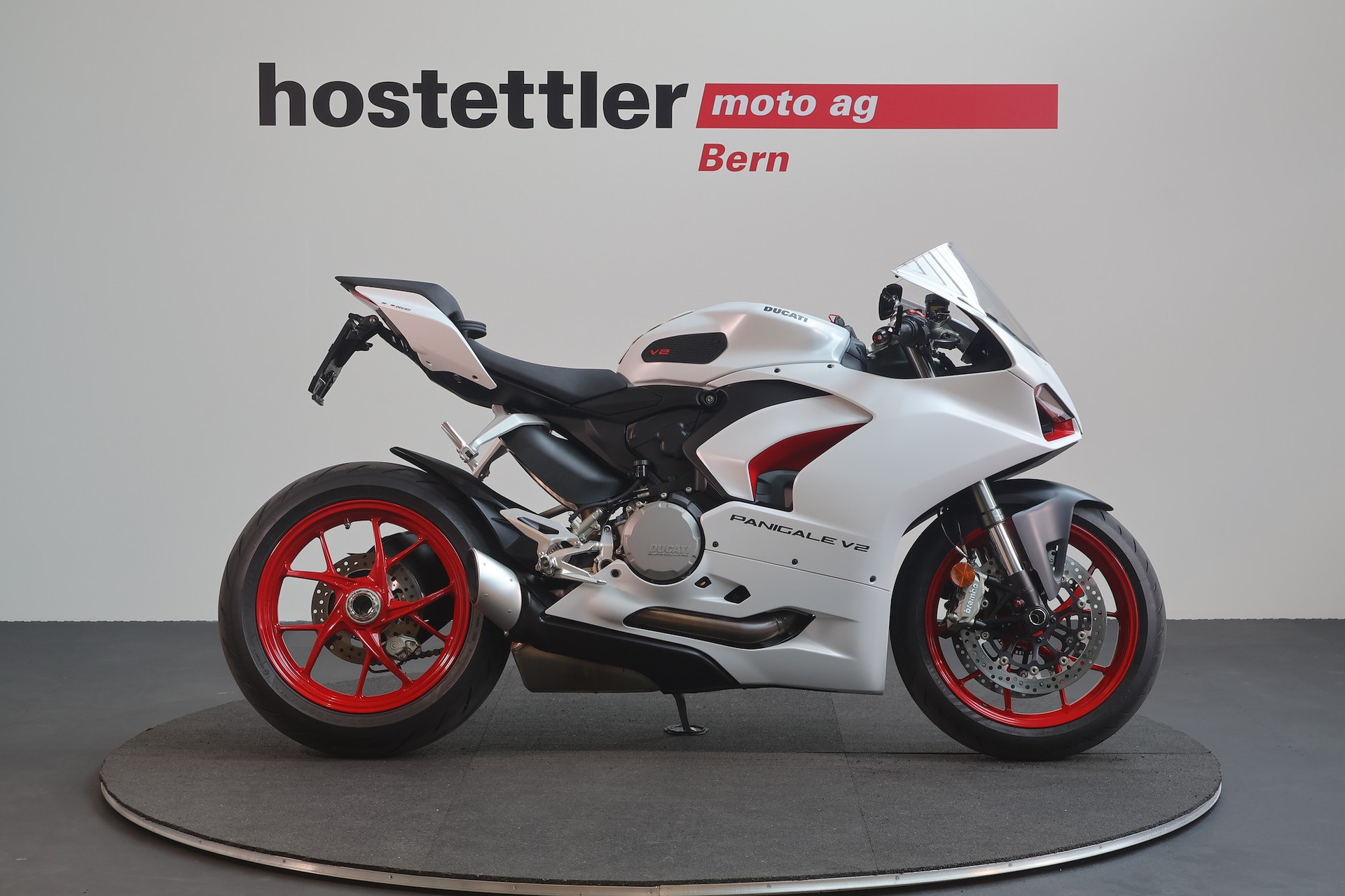 DUCATI Panigale V2-showroom-element-1