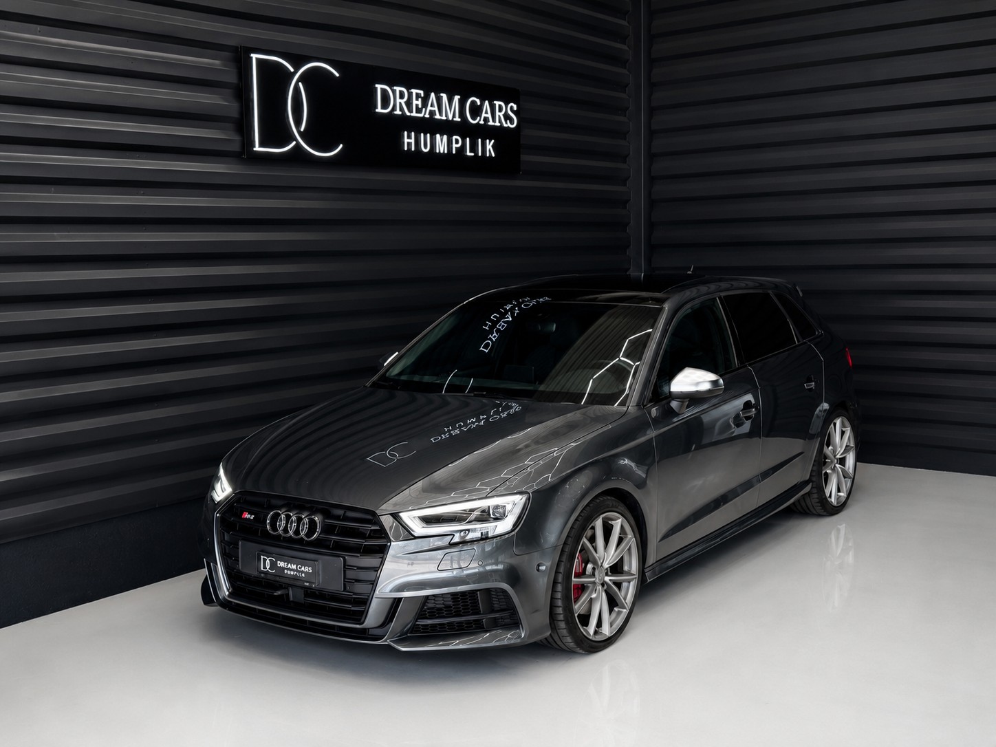 AUDI S3 Sportback 2.0 TFSI quattro S-tronic-image-1