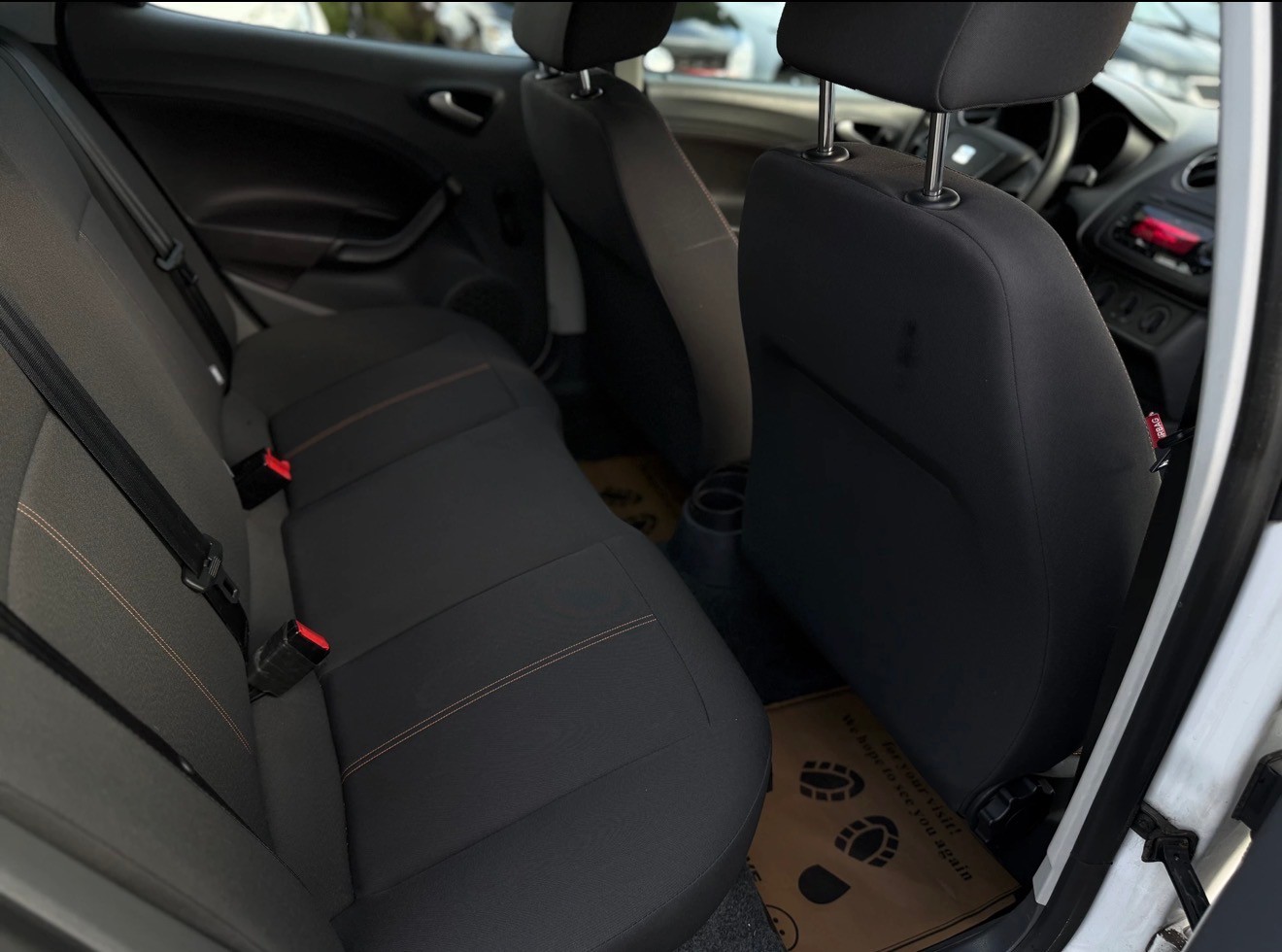 SEAT Ibiza 1.4 Style-image-11