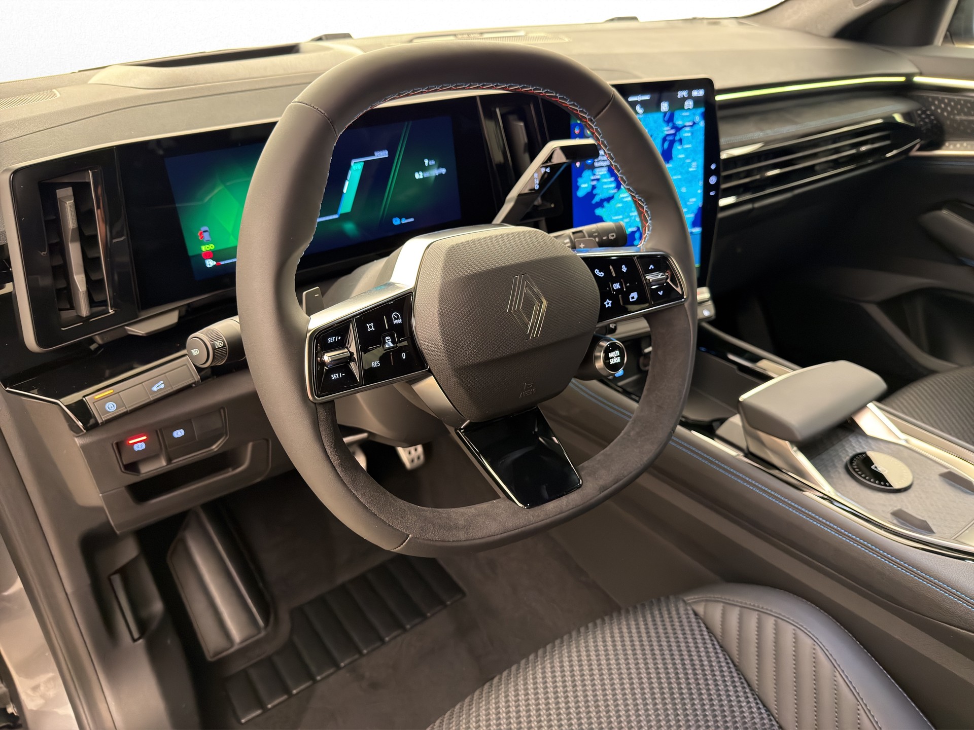 RENAULT Austral 1.2 E-Tech esprit Alpine-image-13