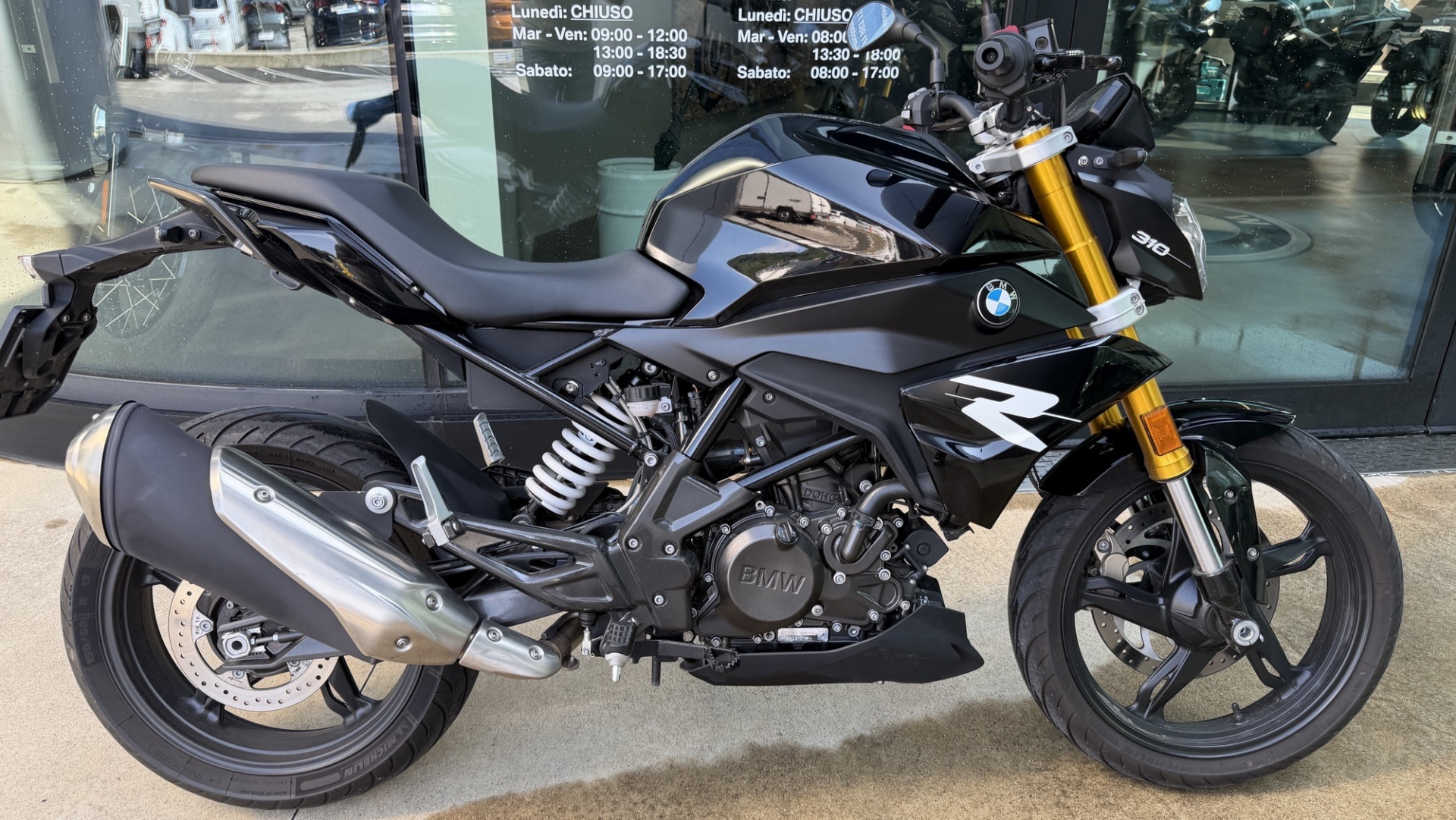 BMW G 310 R Passion-showroom-element-1
