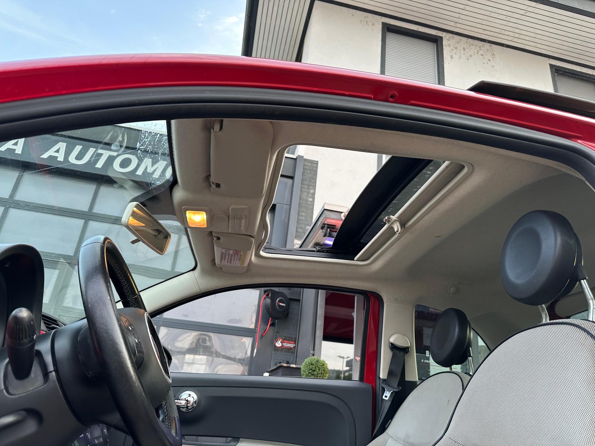 FIAT 500 1.2 Lounge Dualogic-image-11