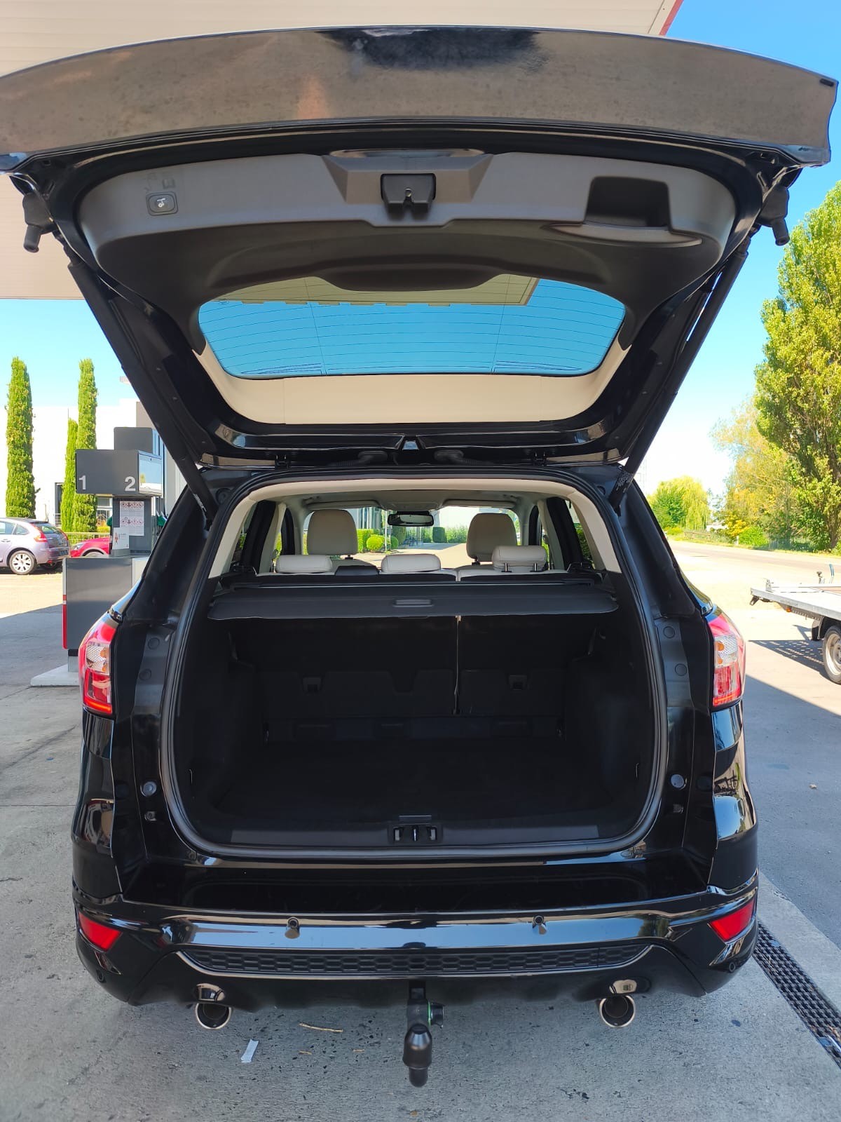 FORD Kuga 2.0 TDCi Vignale 4WD PowerShift-image-8