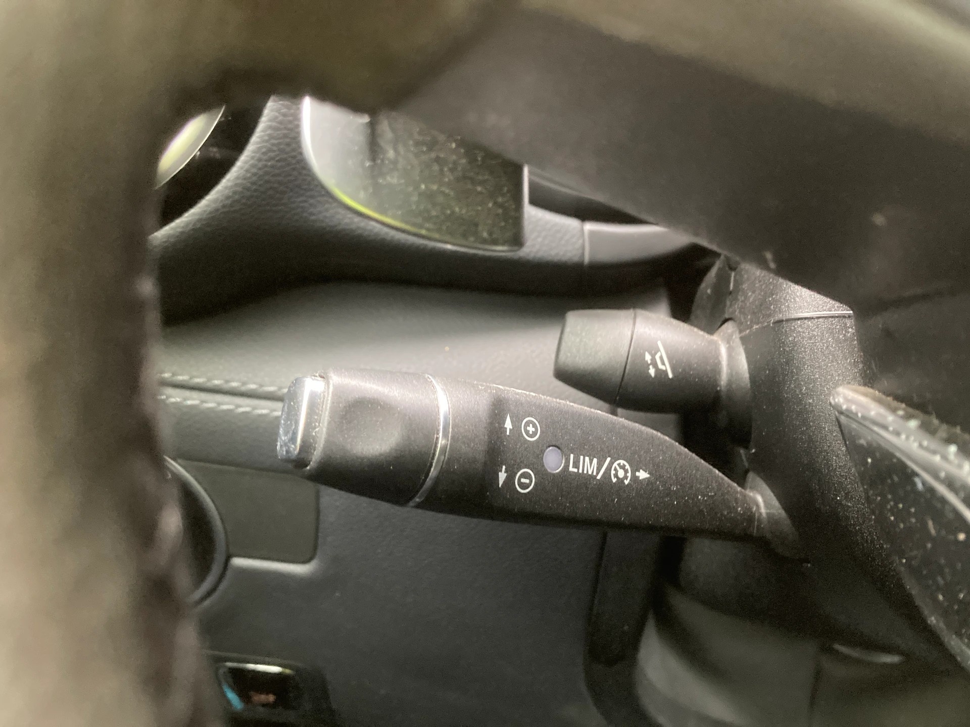 MERCEDES-BENZ AMG GT S Speedshift DCT-image-12