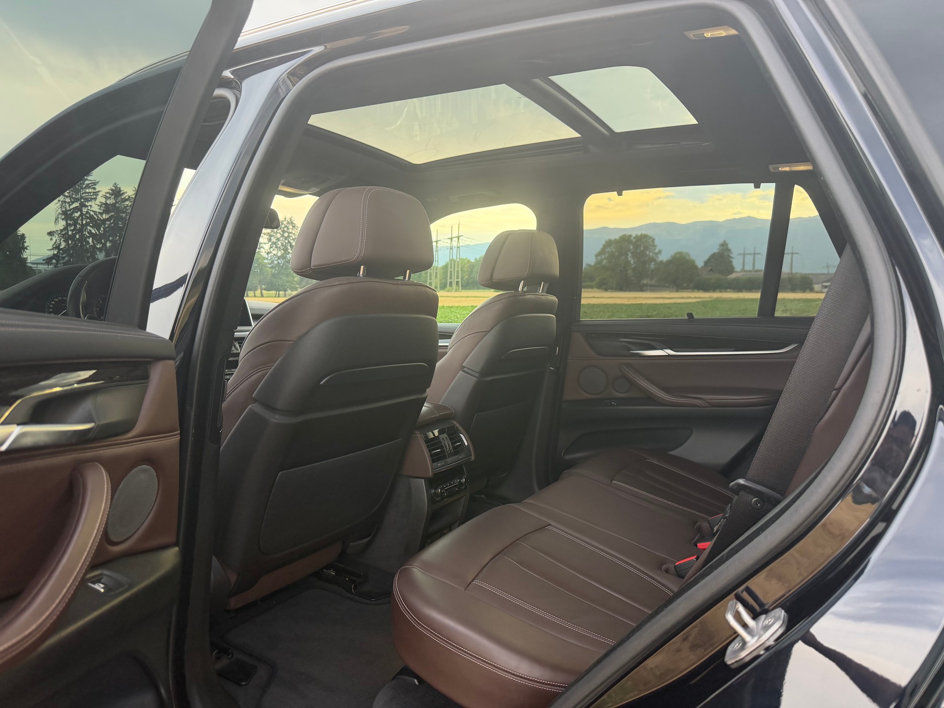 BMW X5 xDrive 40d Steptronic-image-13