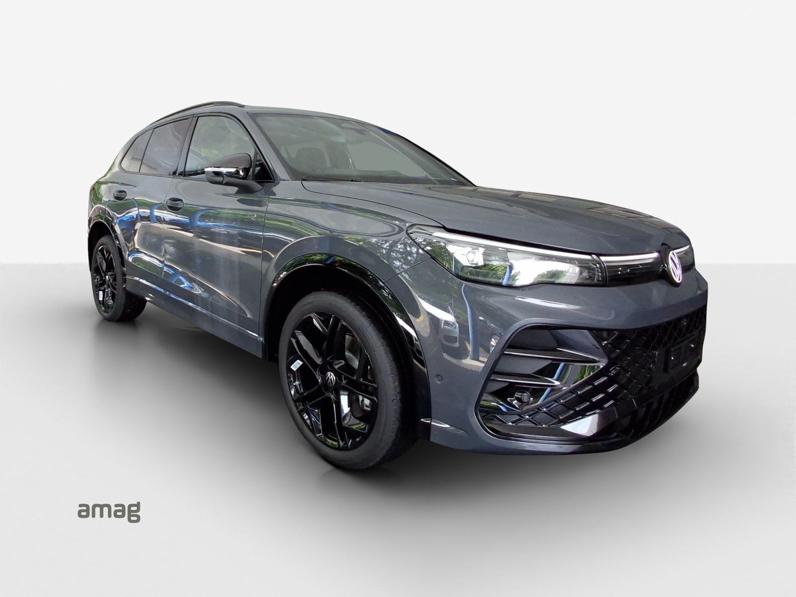 VW Tiguan 2.0 TSI DSG R-Line 4Motion-image-5
