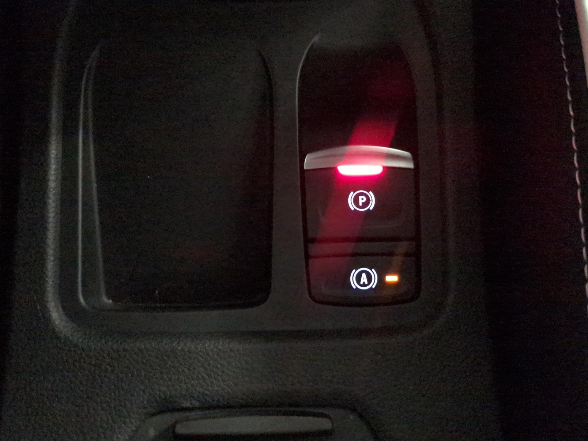 RENAULT Clio 1.6 E-Tech Intens-image-26