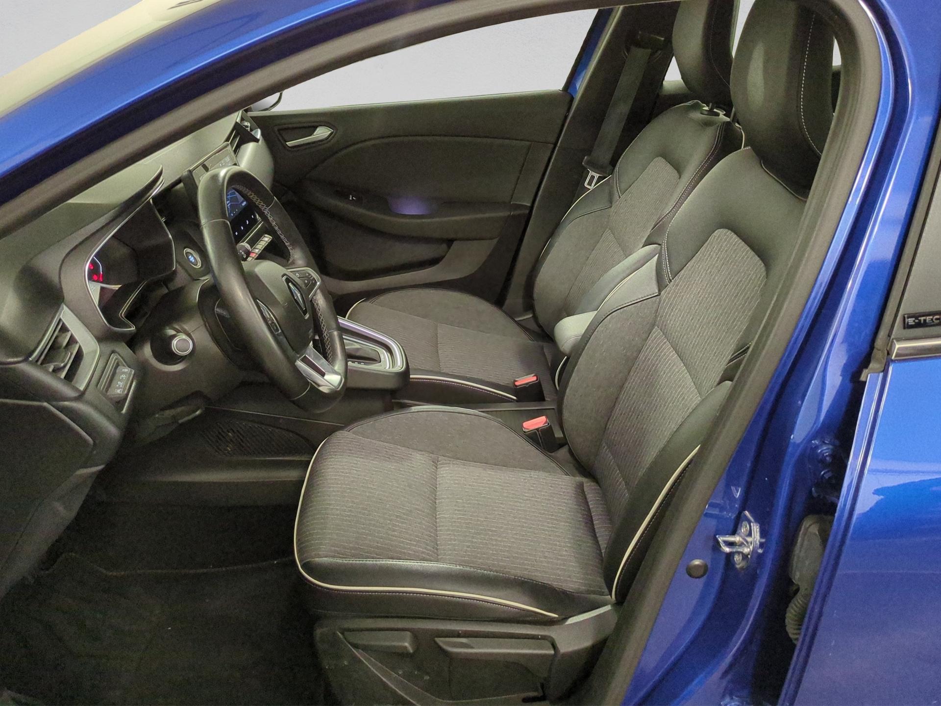 RENAULT Clio 1.6 E-Tech Intens-image-8