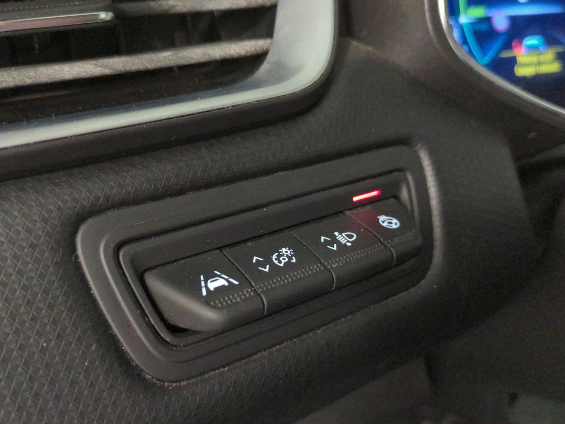 RENAULT Clio 1.6 E-Tech Intens-image-23