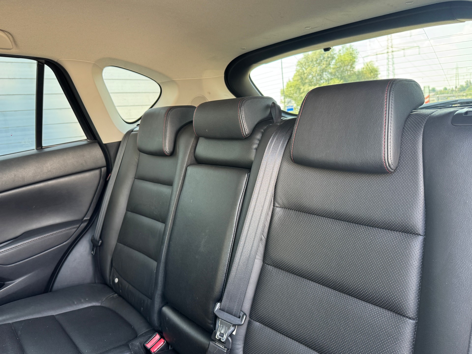 MAZDA CX-5 2.2 D HP Revolution AWD Automatic-image-7