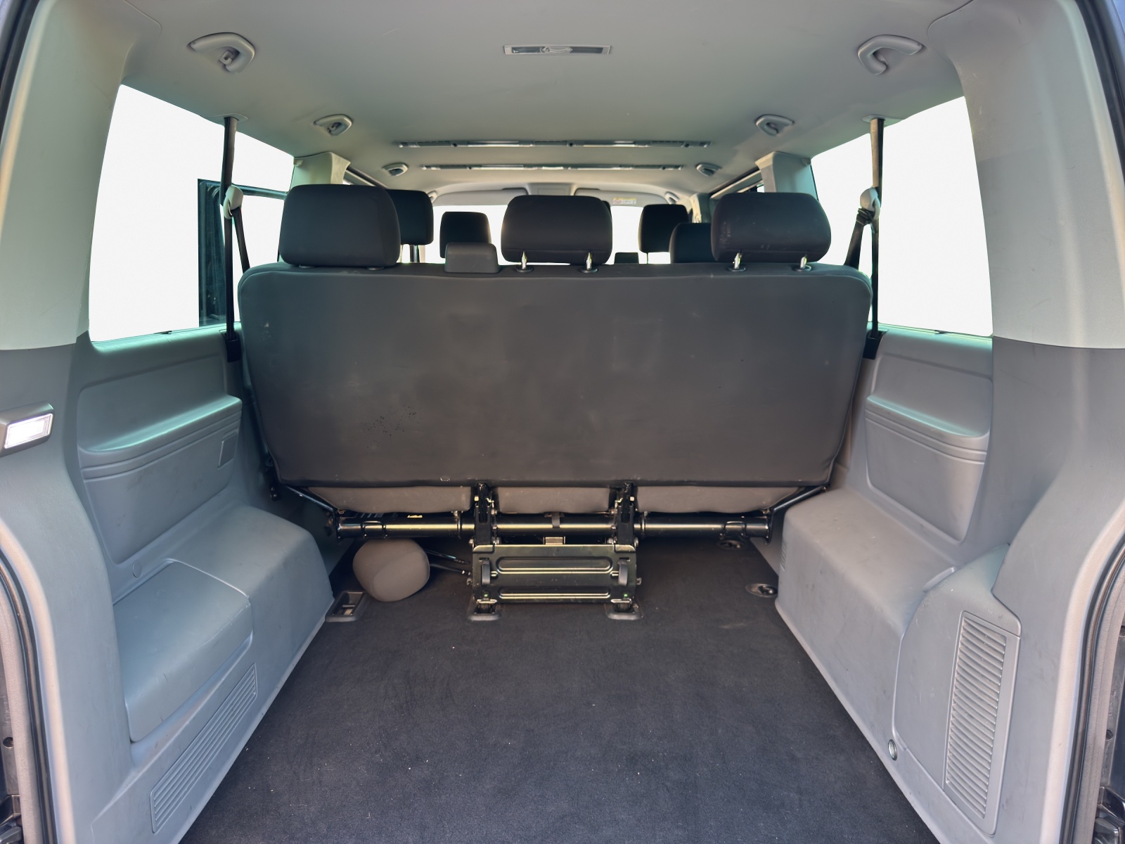 VW T6.1 2.0 TDI 4Motion DSG-image-0
