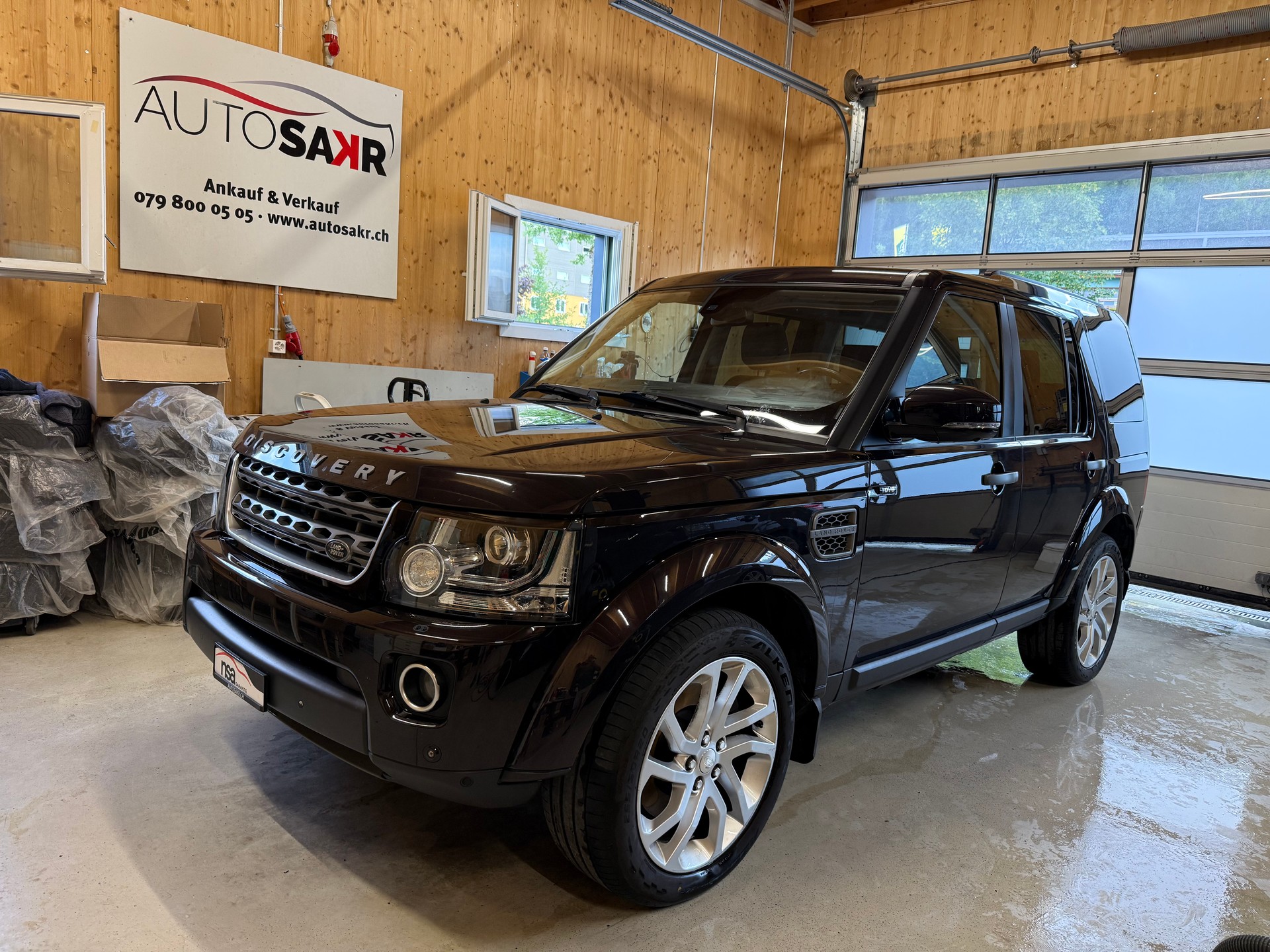 LAND ROVER Discovery 3.0 TDV6 HSE Automatic-image-0