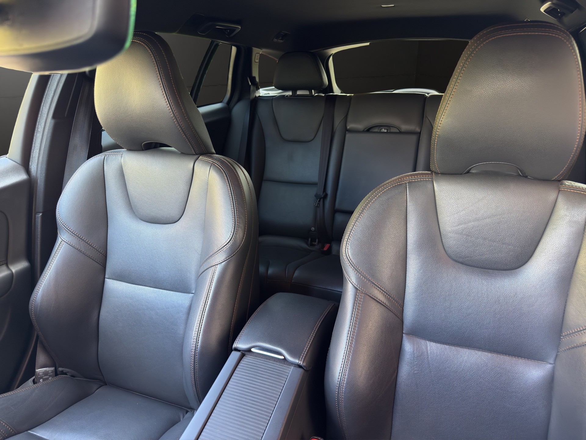 VOLVO V60 Cross Country D4 Summum Geartronic-image-12