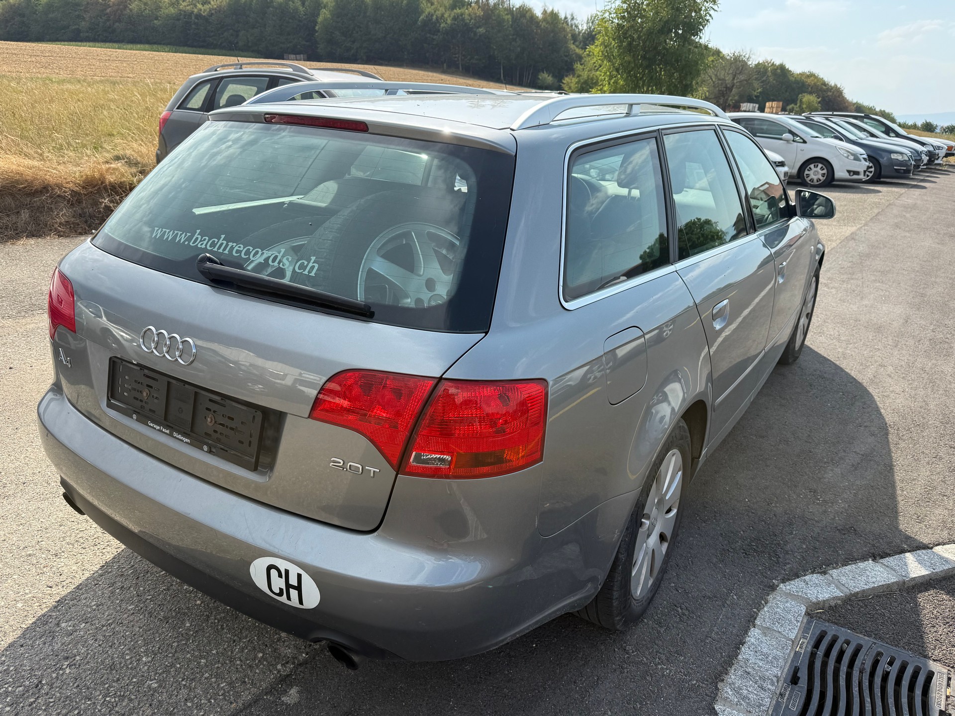 AUDI A4 Avant 2.0 Turbo FSI-image-4