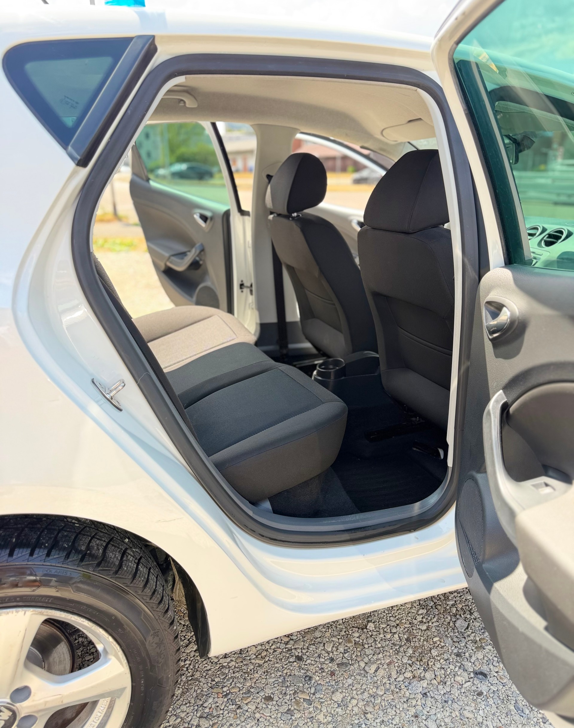 SEAT 1.6-image-13
