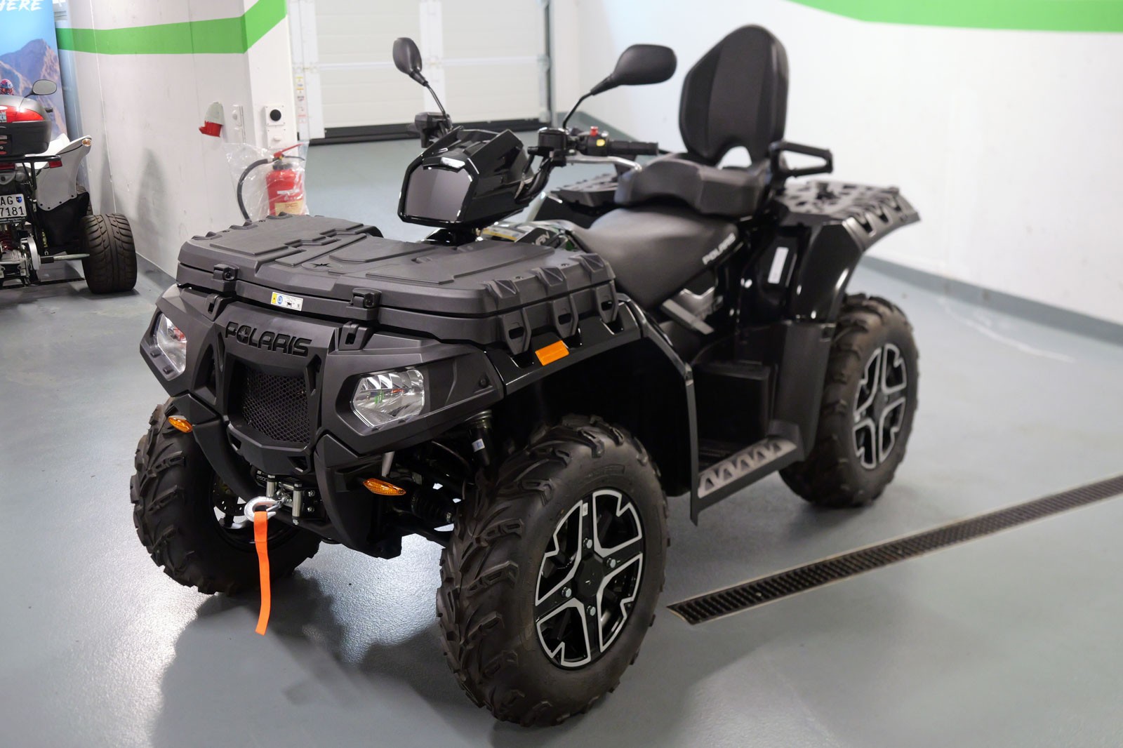 POLARIS Sportsman 1000 Touring EFI 4x4-showroom-element-3