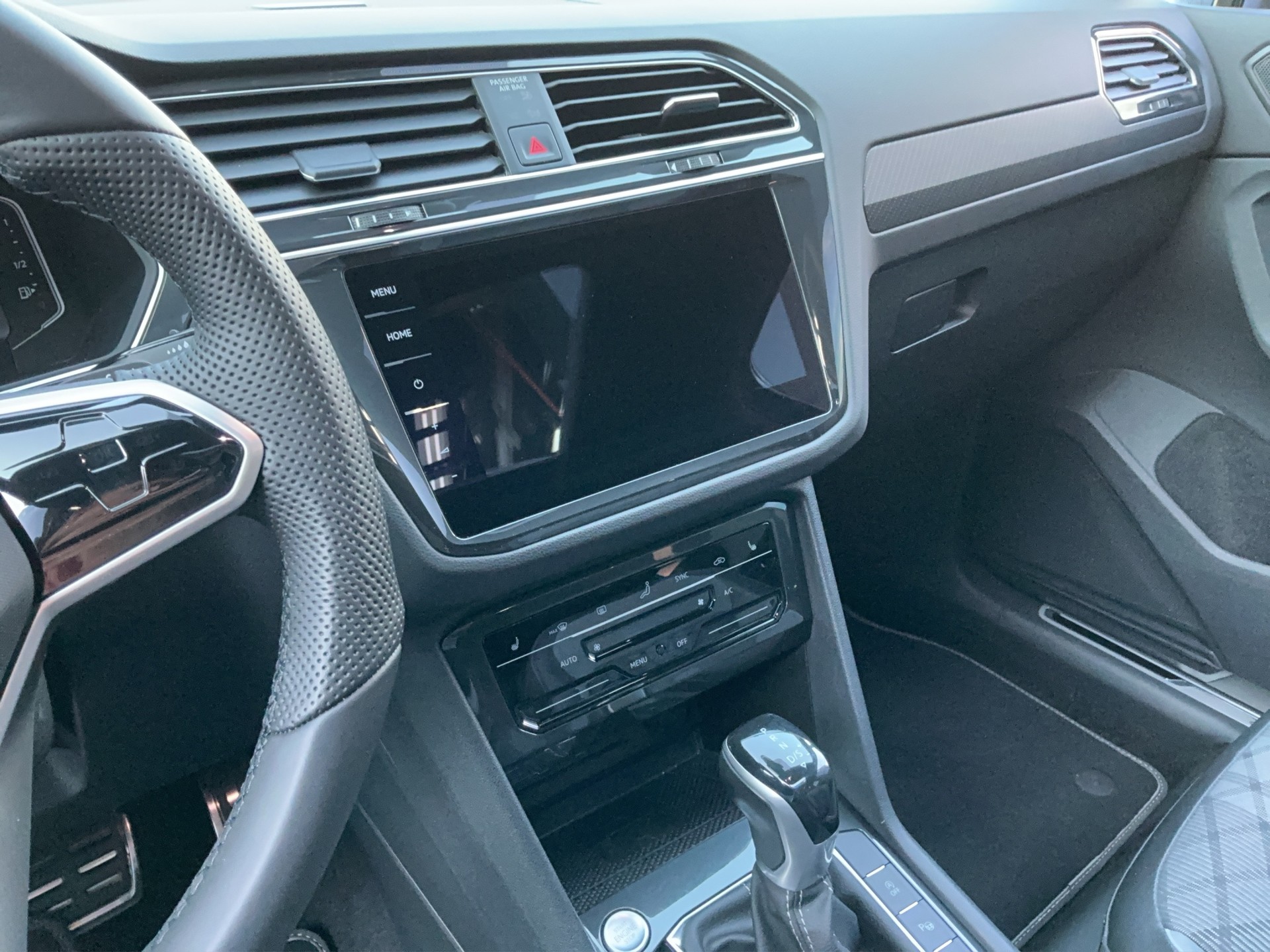 VW Tiguan 2.0TSI R-Line 4Motion DSG-image-8
