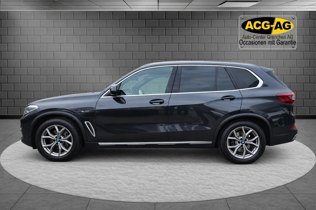 BMW X5 xDrive45e Steptronic ** 394 PS ** Voll-Leder ** Navi ** RF-Kamera 360° ** Abstandsregelsysteme ** Sitzmemory ** Modell 2022-image-3