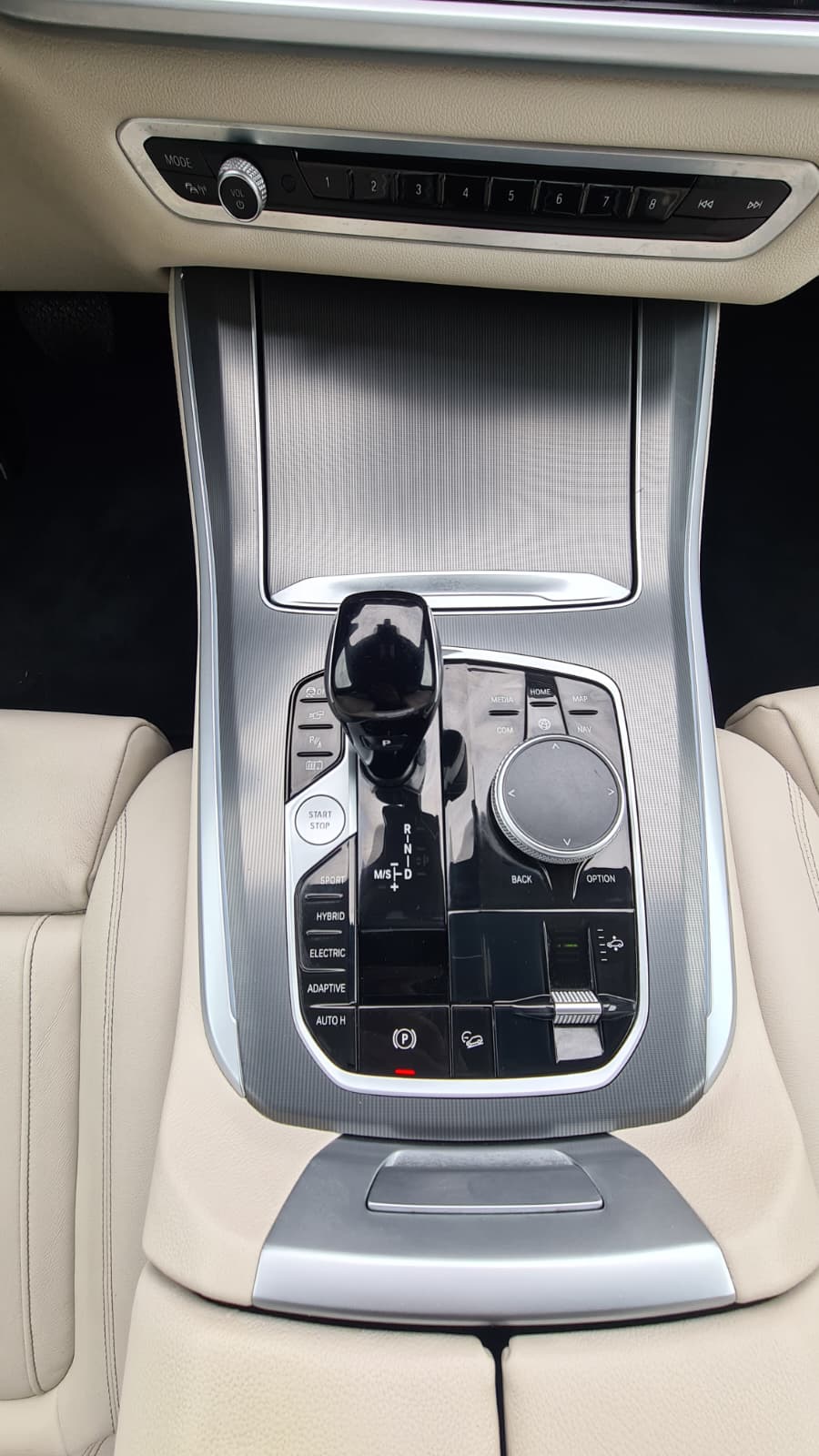 BMW X5 xDrive45e Steptronic ** 394 PS ** Voll-Leder ** Navi ** RF-Kamera 360° ** Abstandsregelsysteme ** Sitzmemory ** Modell 2022-image-13