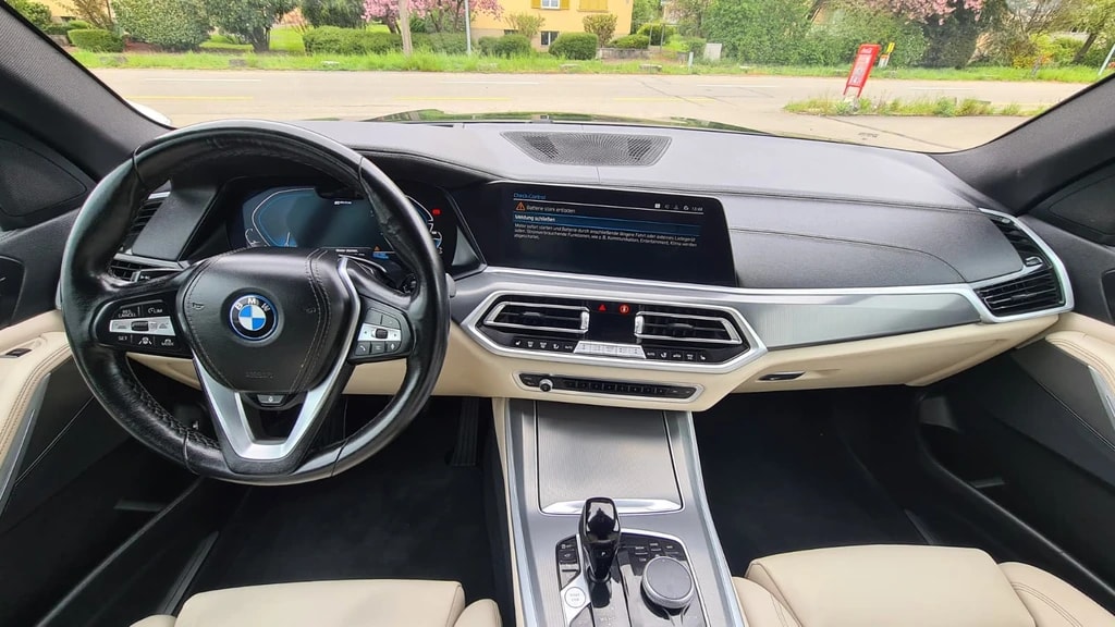 BMW X5 xDrive45e Steptronic ** 394 PS ** Voll-Leder ** Navi ** RF-Kamera 360° ** Abstandsregelsysteme ** Sitzmemory ** Modell 2022-image-14