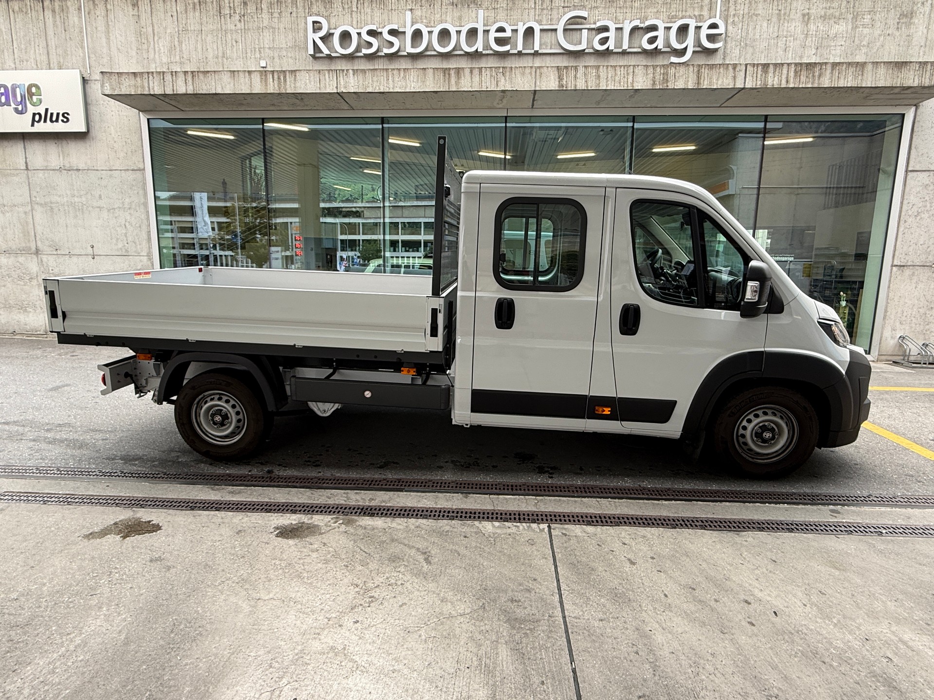 TOYOTA Proace MAX 2.2D DK Brücke 3,5t L3 Automat-image-1