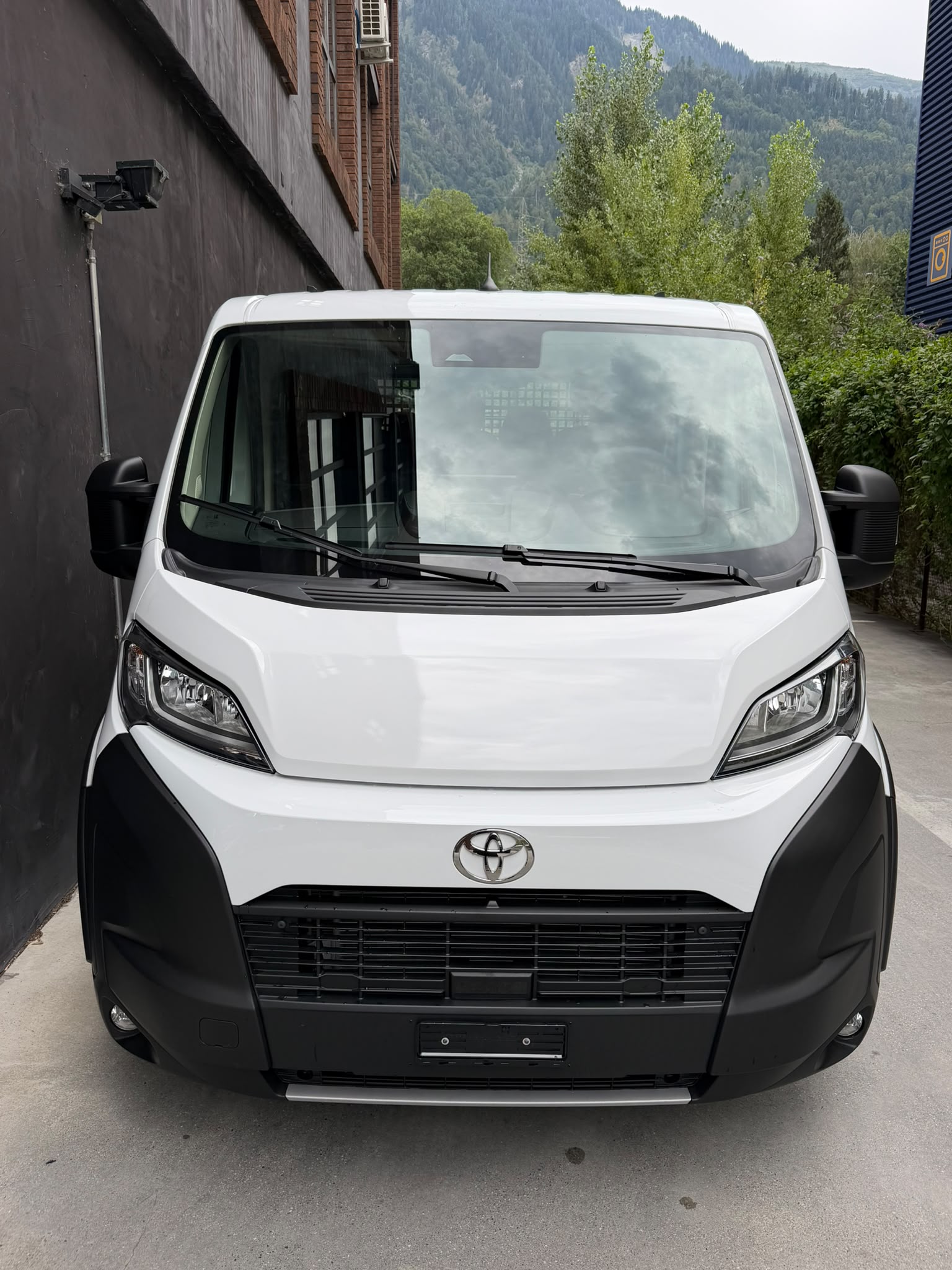TOYOTA Proace MAX 2.2D DK Brücke 3,5t L3 Automat-image-2