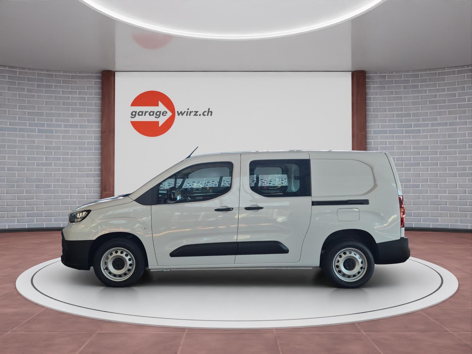 TOYOTA PROACE CITY Van L2 1.2 Active-image-1