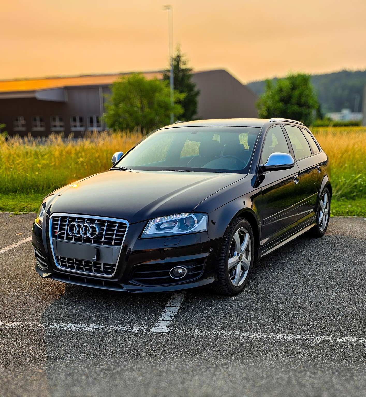 AUDI 2.0 T FSI quattro S-Tronic-image-0