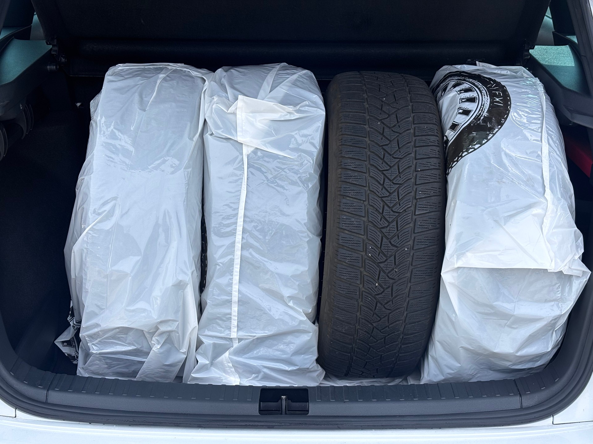 SKODA Karoq 2.0 TSI SportLine 4x4 DSG-image-23