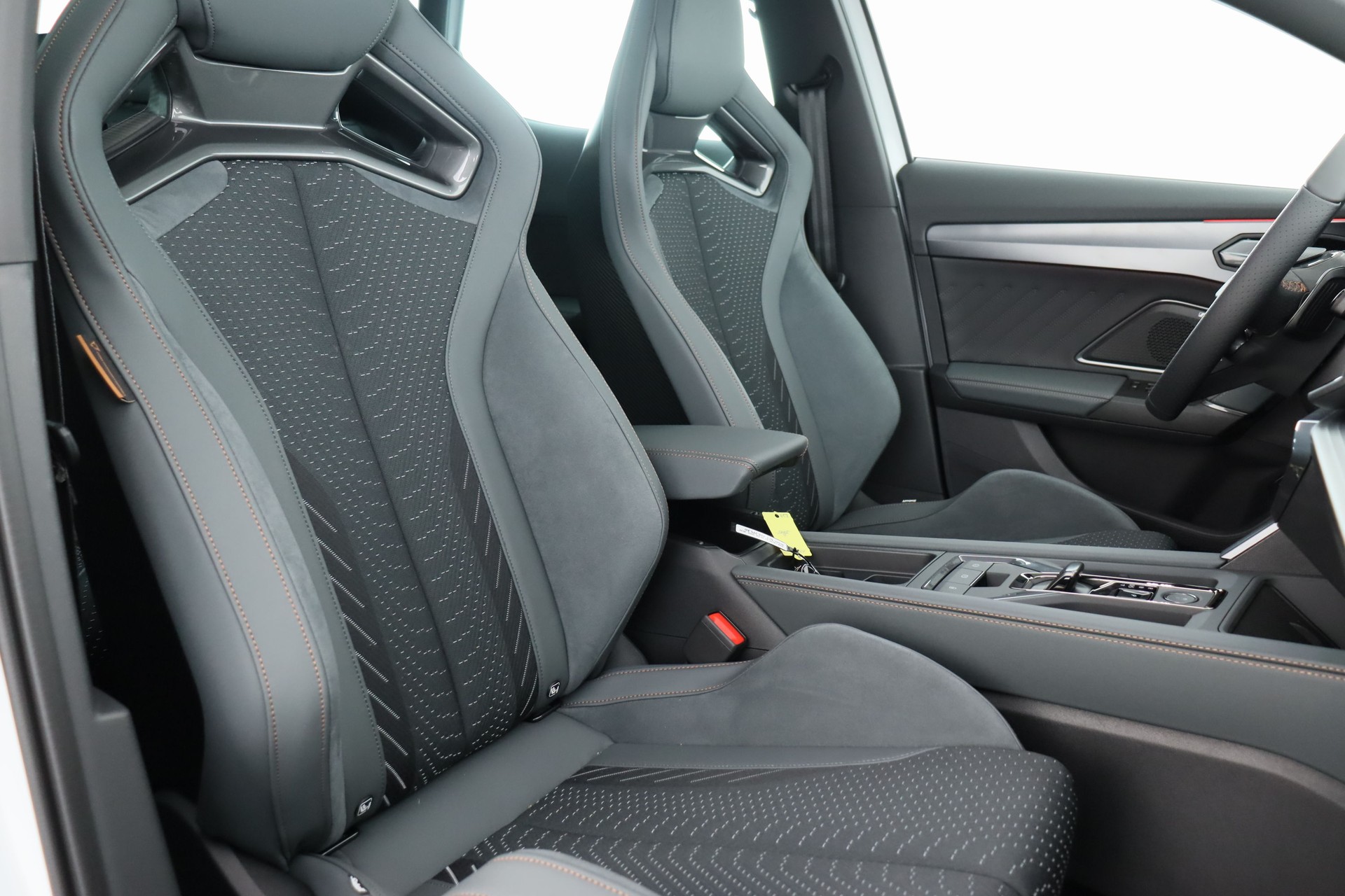 CUPRA Formentor 1.5 e-HYBRID pHEV VZ DSG-image-18