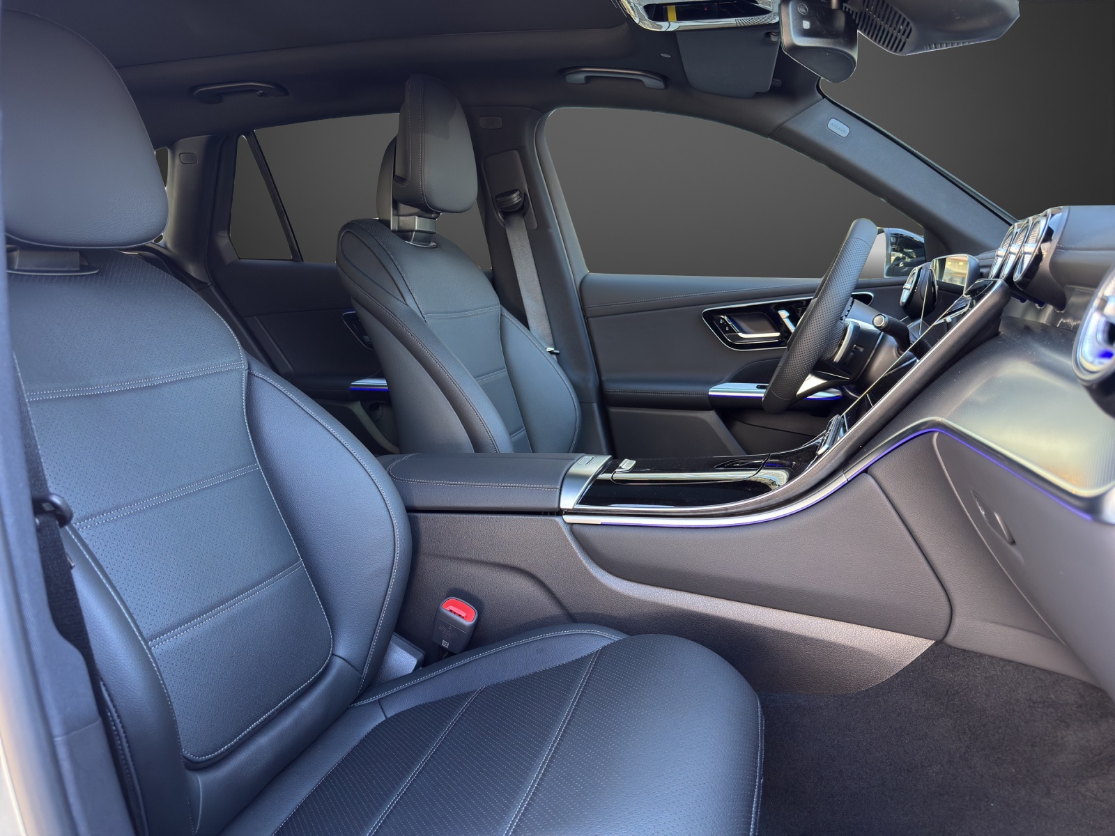 MERCEDES-BENZ GLC 300 e 4Matic 9G-Tronic-image-11