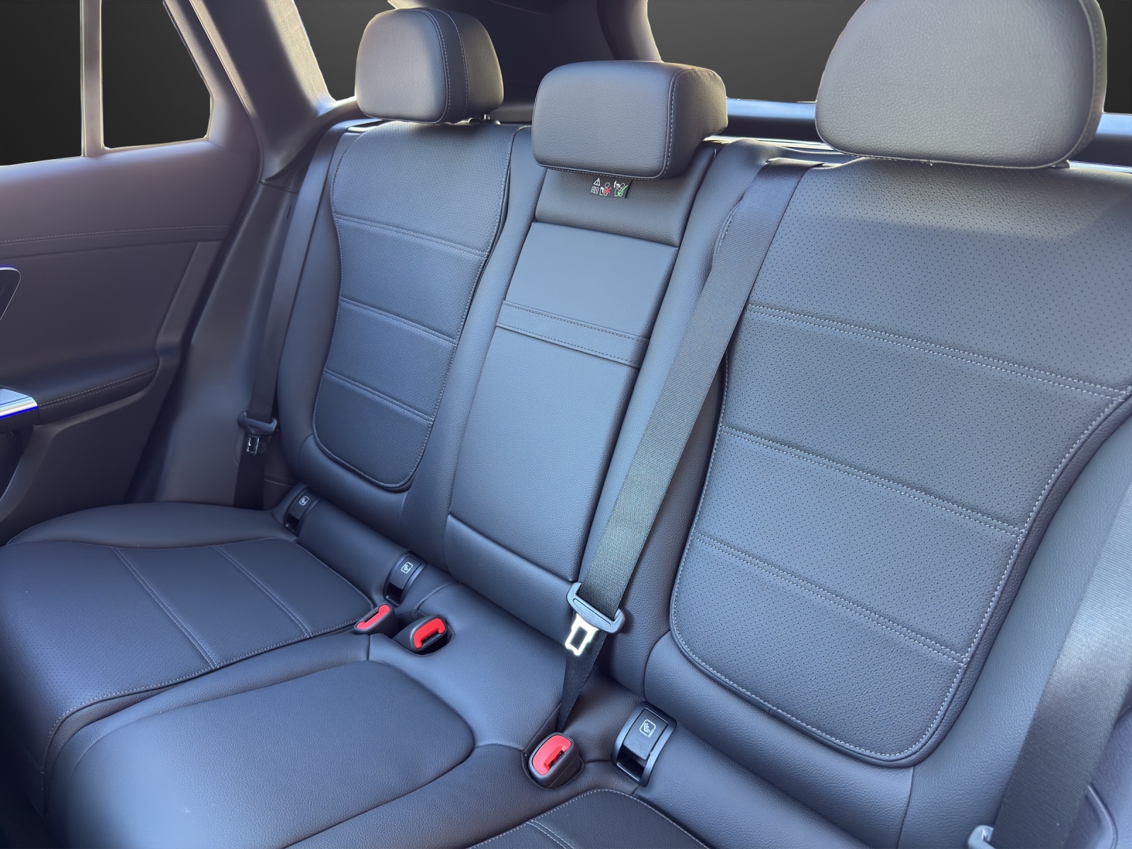 MERCEDES-BENZ GLC 300 e 4Matic 9G-Tronic-image-14