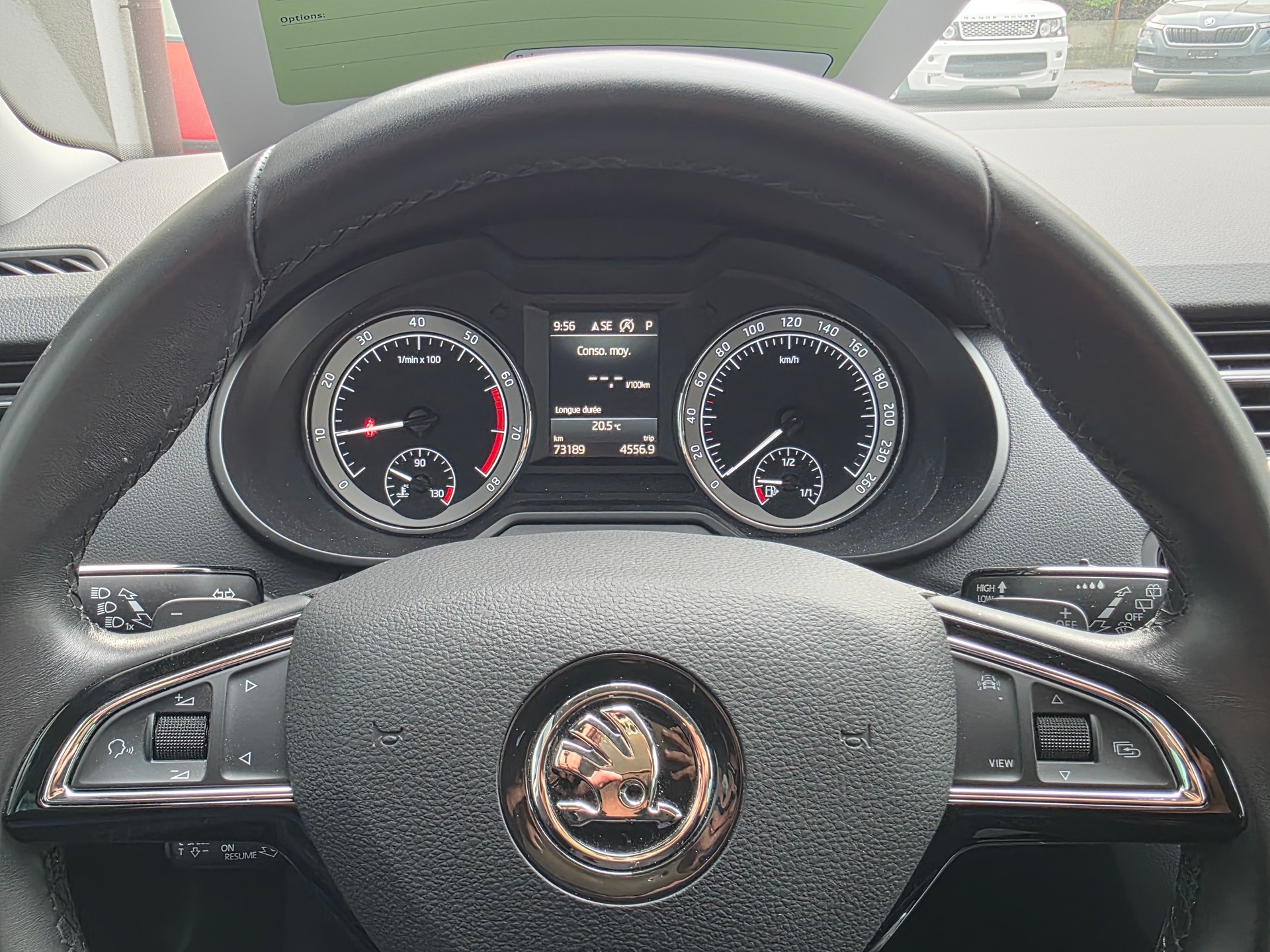 SKODA Octavia Combi 1.5 TSI Soleil DSG-image-19