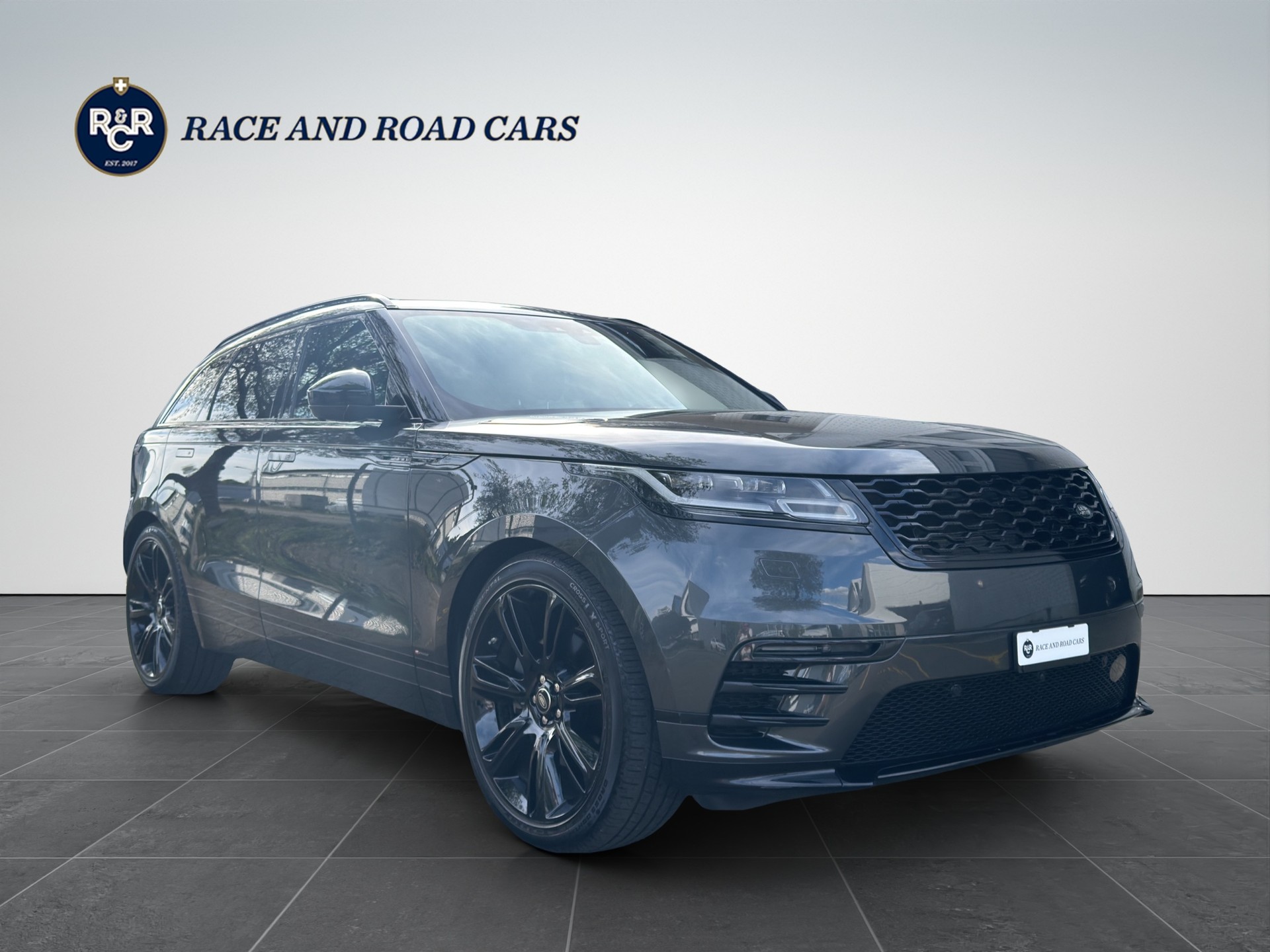 LAND ROVER Range Rover Velar 3.0 D 300 R-Dynamic-image-2