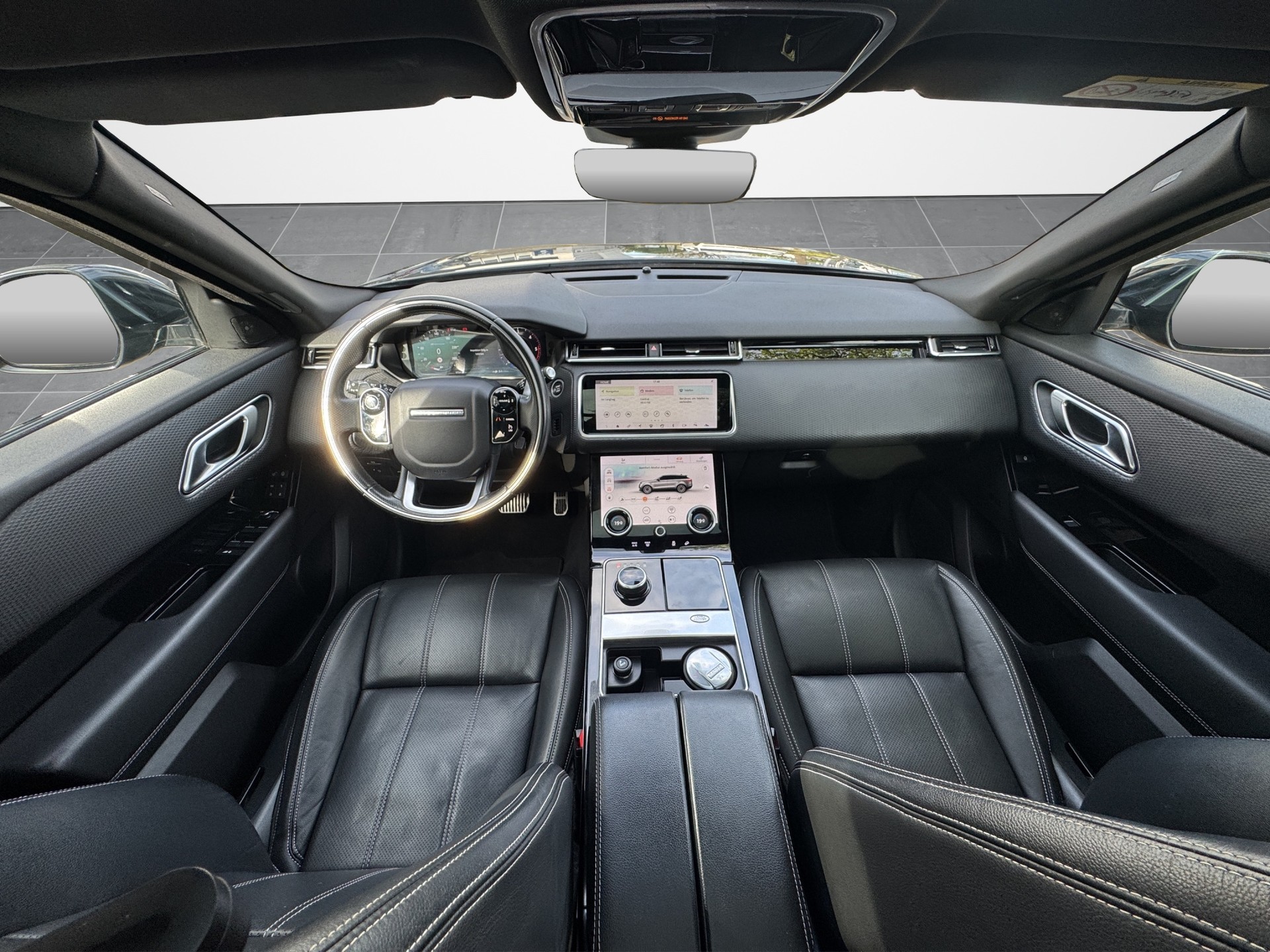 LAND ROVER Range Rover Velar 3.0 D 300 R-Dynamic-image-14