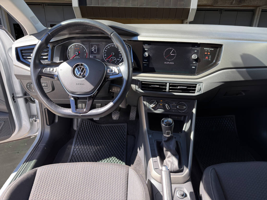 VW Polo 1.0 TSI 110 Highline DSG-image-13