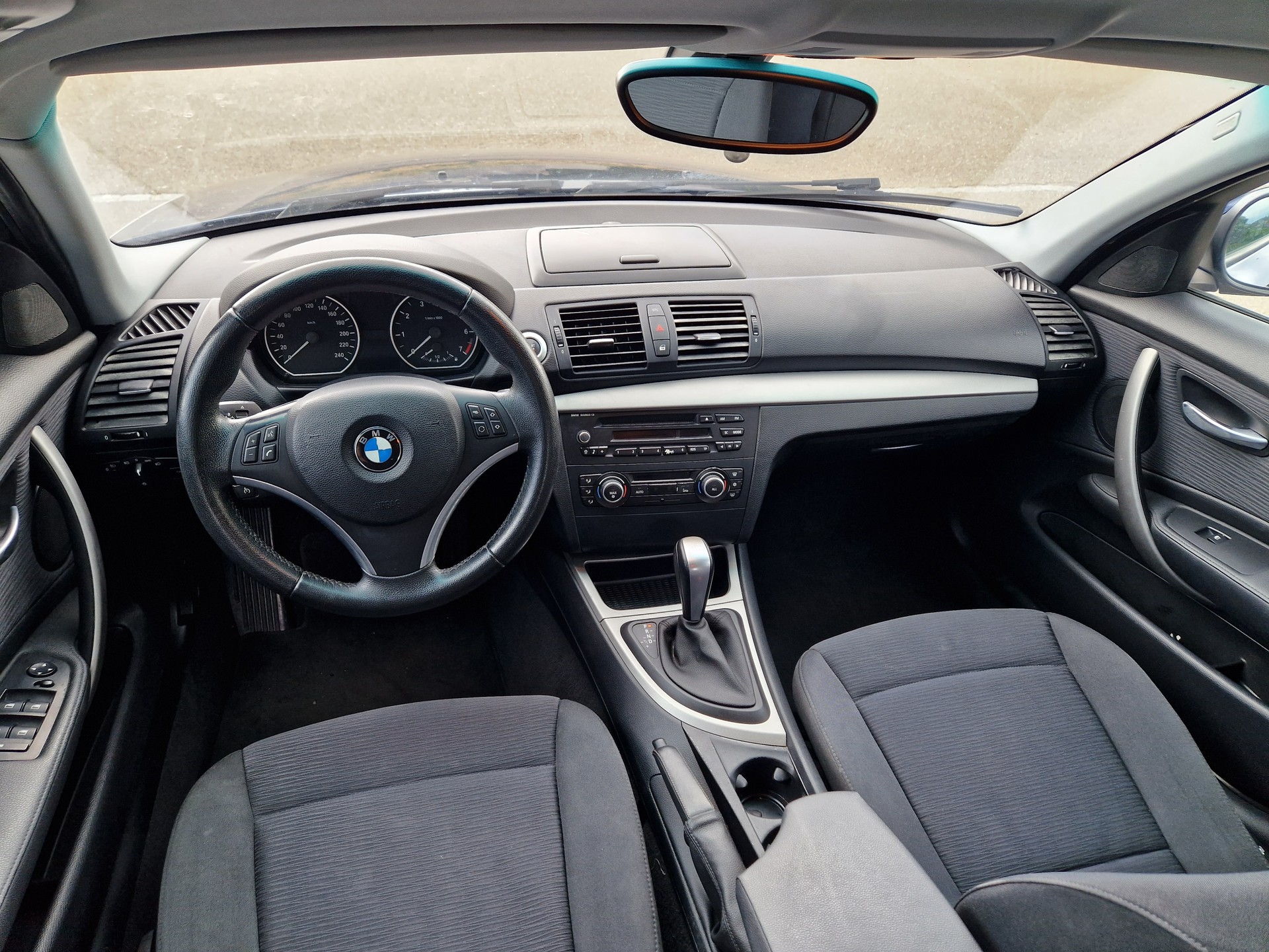 BMW 116i Steptronic-image-4