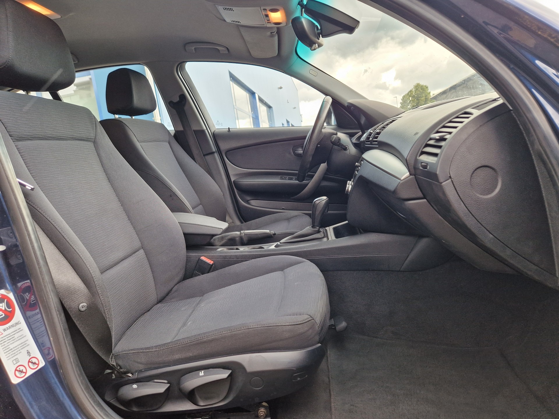 BMW 116i Steptronic-image-7