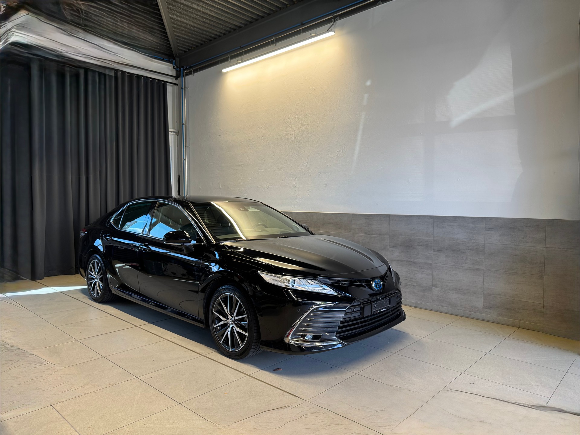 TOYOTA Camry 2.5 HSD e-CVT Premium(4)(M)
