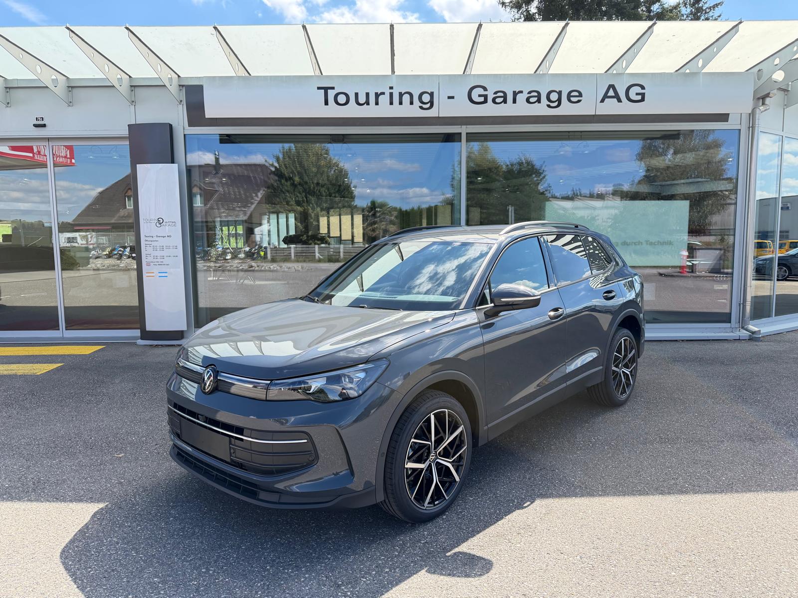 VW Tiguan 2.0 TSI DSG United 4Motion-image-0