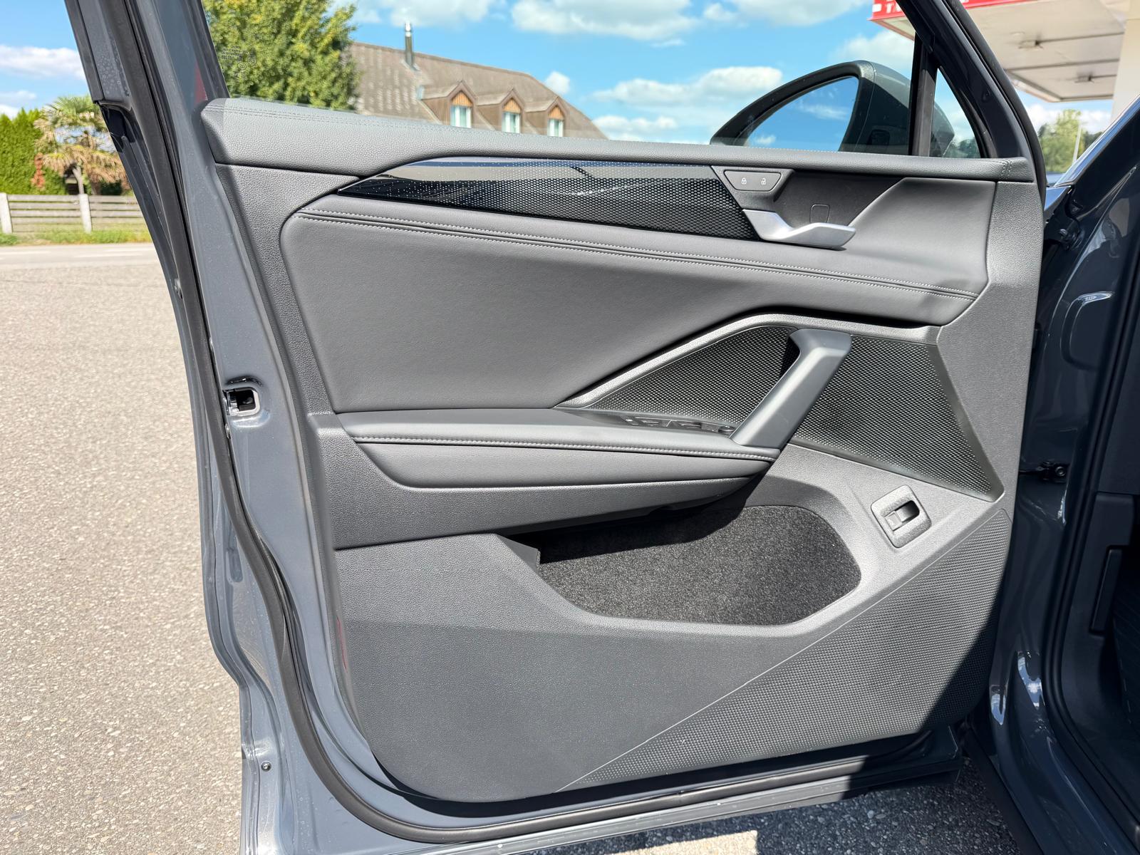 VW Tiguan 2.0 TSI DSG United 4Motion-image-10